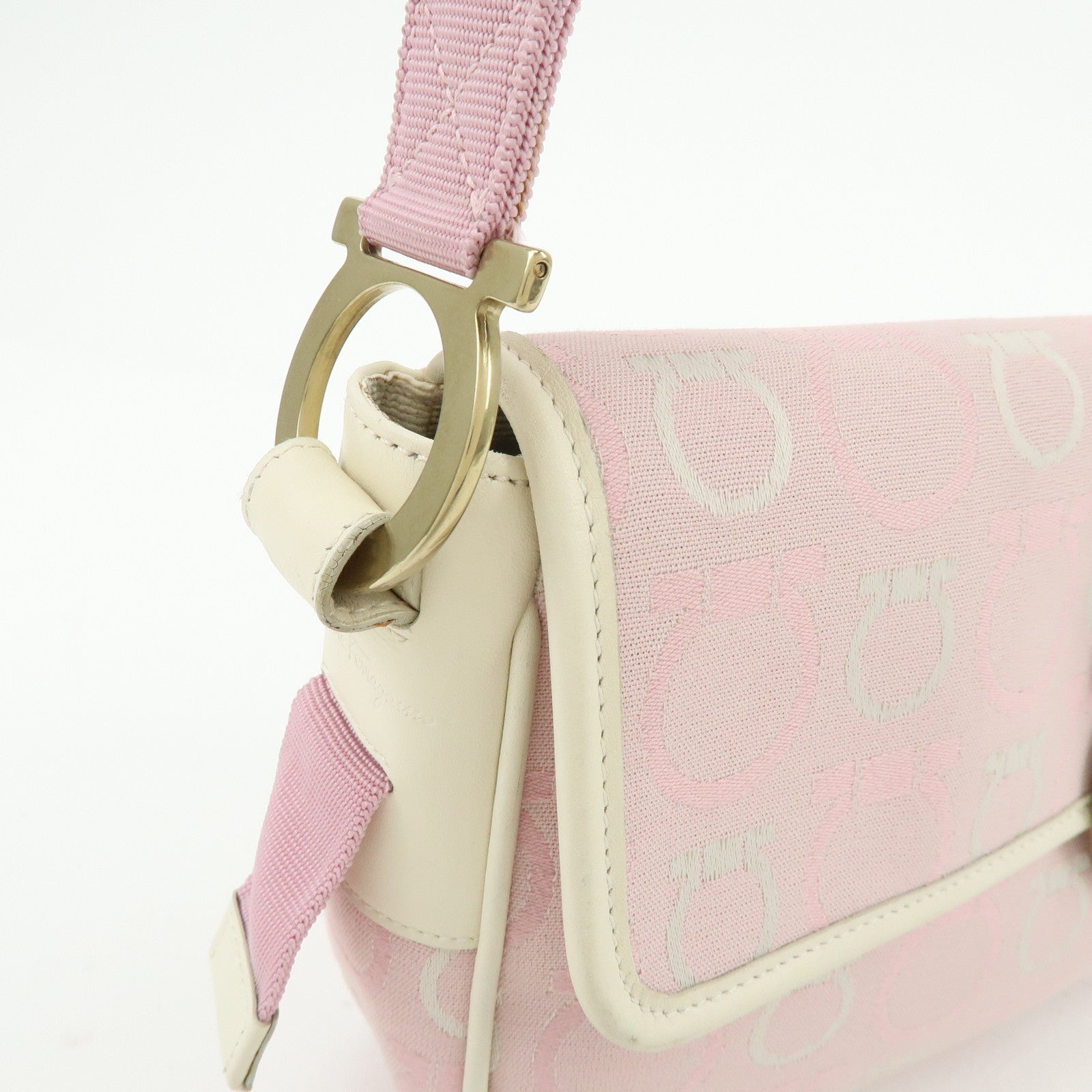 Ferragamo Gancini Canvas Leather Shoulder Bag Light Pink White