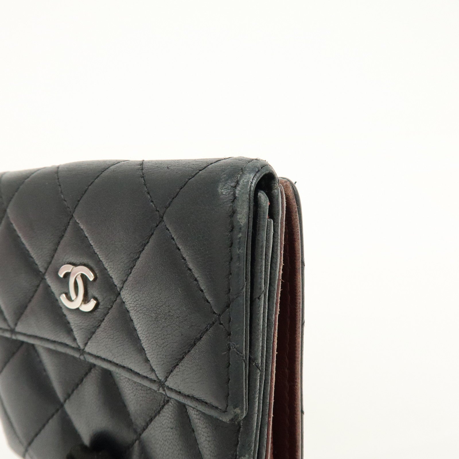CHANEL Matelasse Lamb Skin Bi-fold Compact Wallet Black A48980