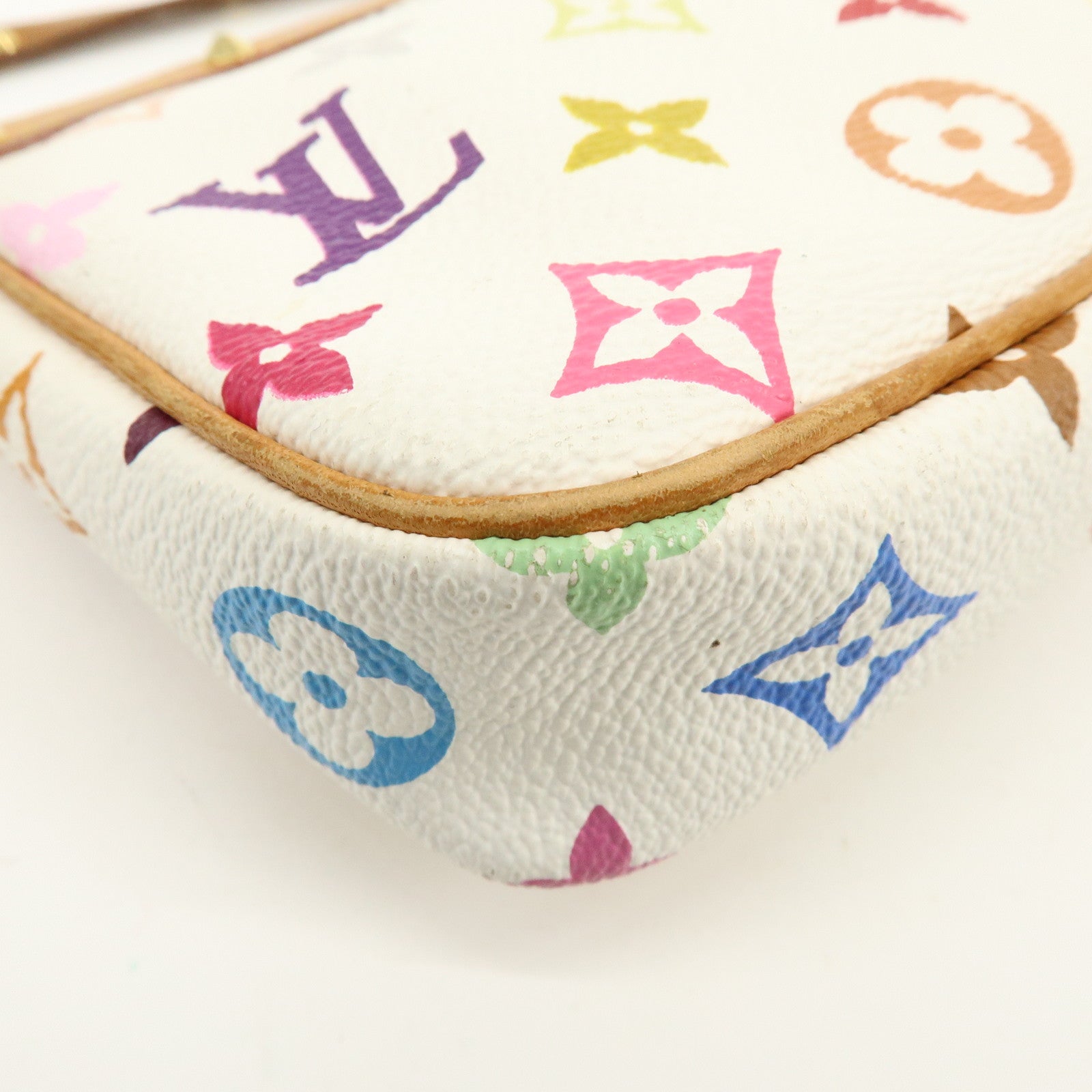 Louis Vuitton Monogram Multicolor Pochette Accessoires Blanc M92649