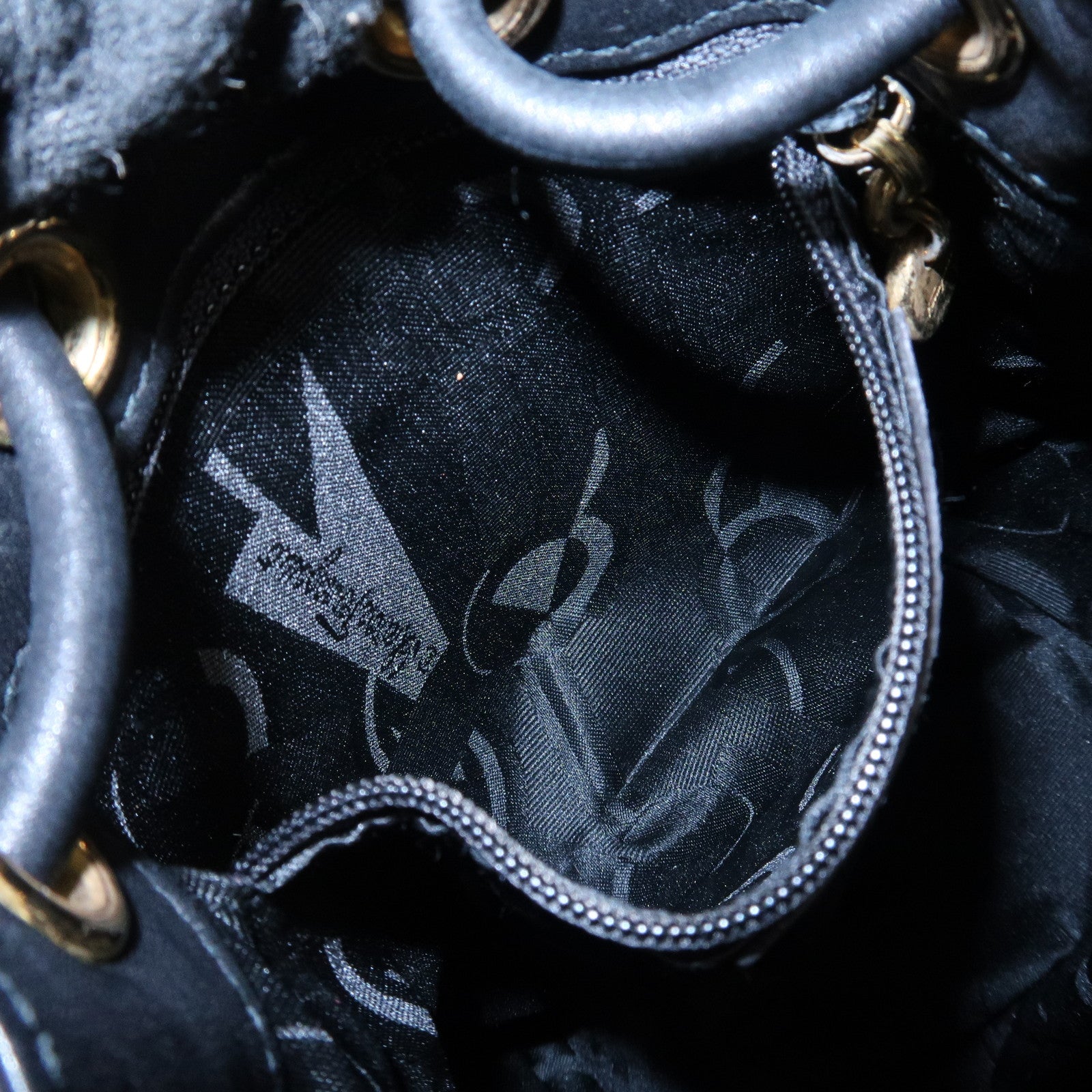 Ferragamo Vara Ribbon Leather Backpack Shoulder Bag Black AQ215676 Used