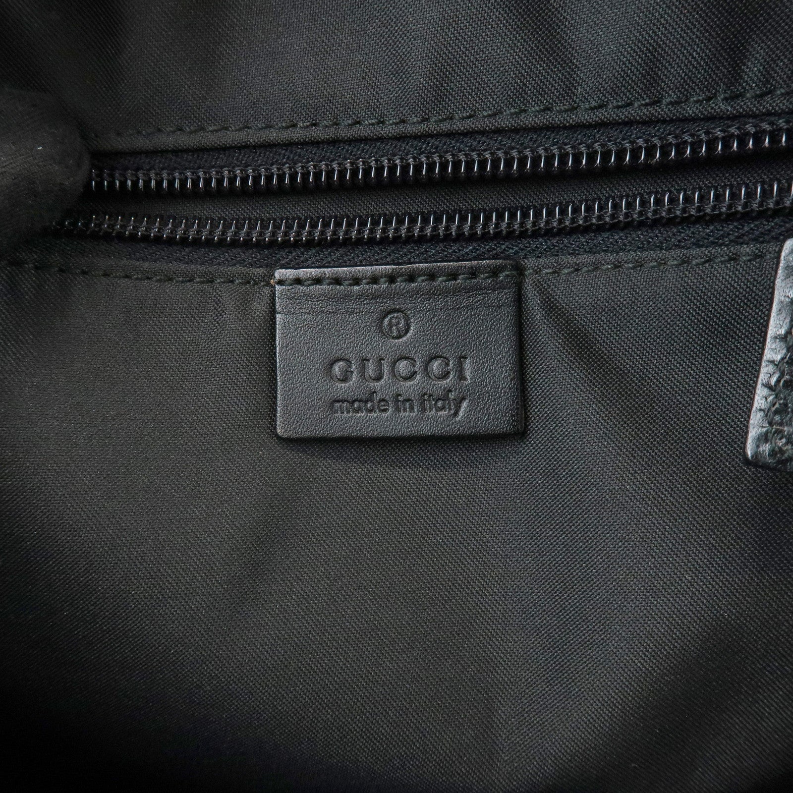 GUCCI GG Canvas Leather Shoulder Bag Black 018.1612.200047