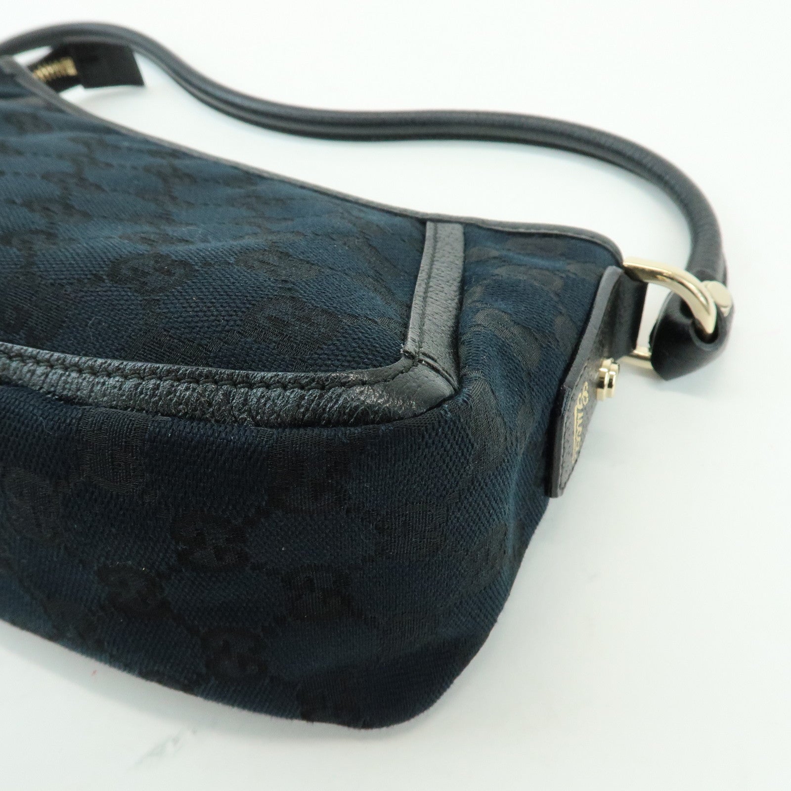 GUCCI Abbey GG Canvas Leather Pouch Shoulder Bag Hand Bag 130939
