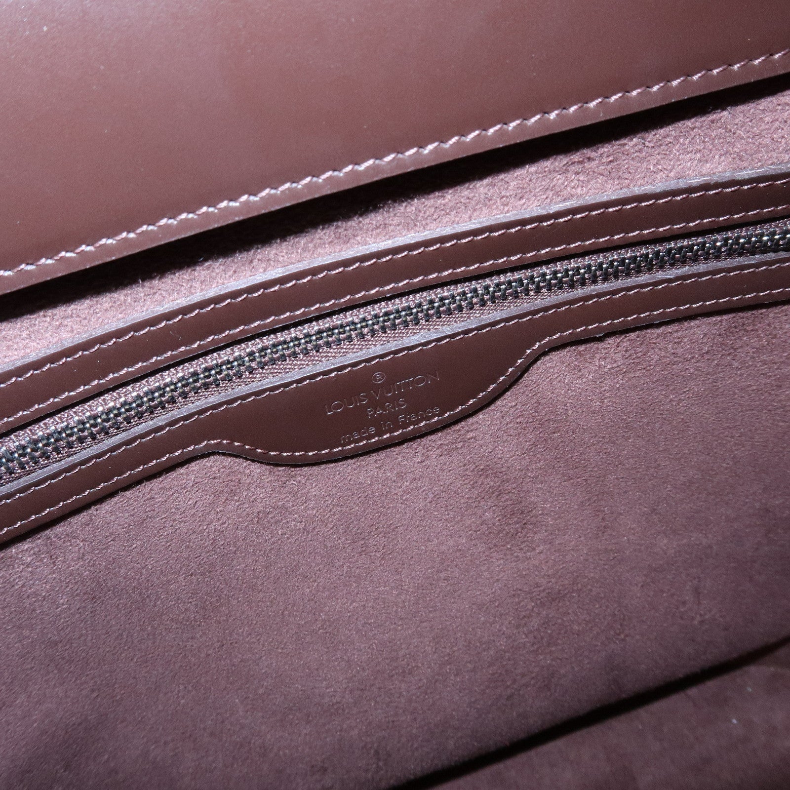Louis Vuitton Epi Verso Leather Shoulder Bag Mocha M5281D
