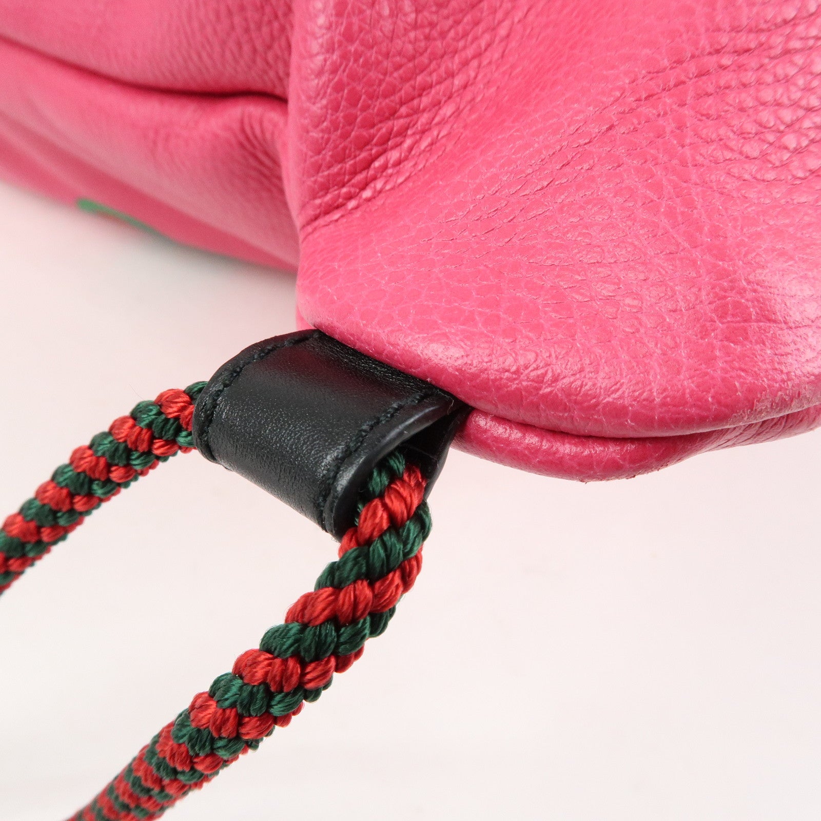 GUCCI Sherry Vintage Logo Leather Backpack Pink 516639