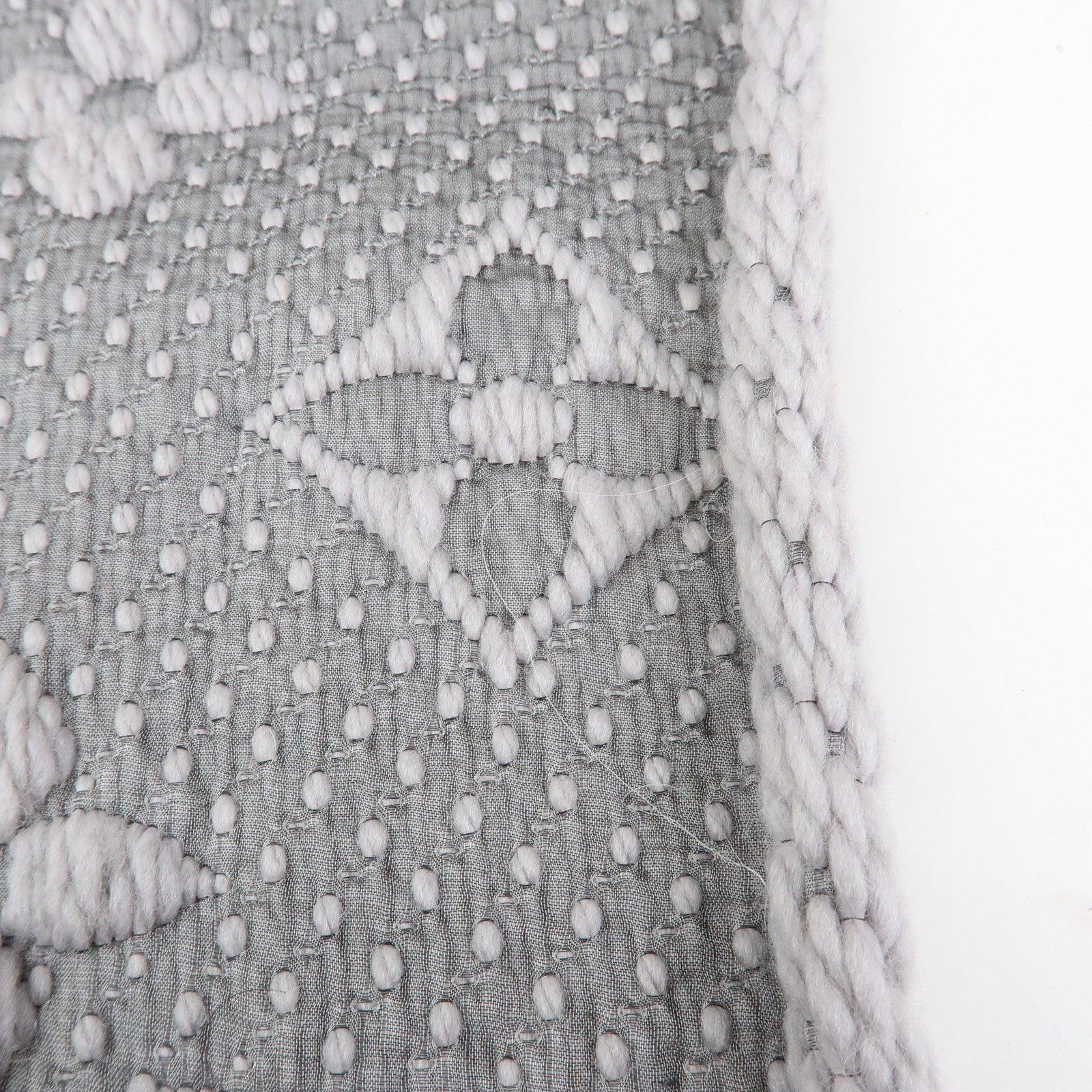 Louis Vuitton Monogram Escharp Logomania Scarf Gris Perle M74742