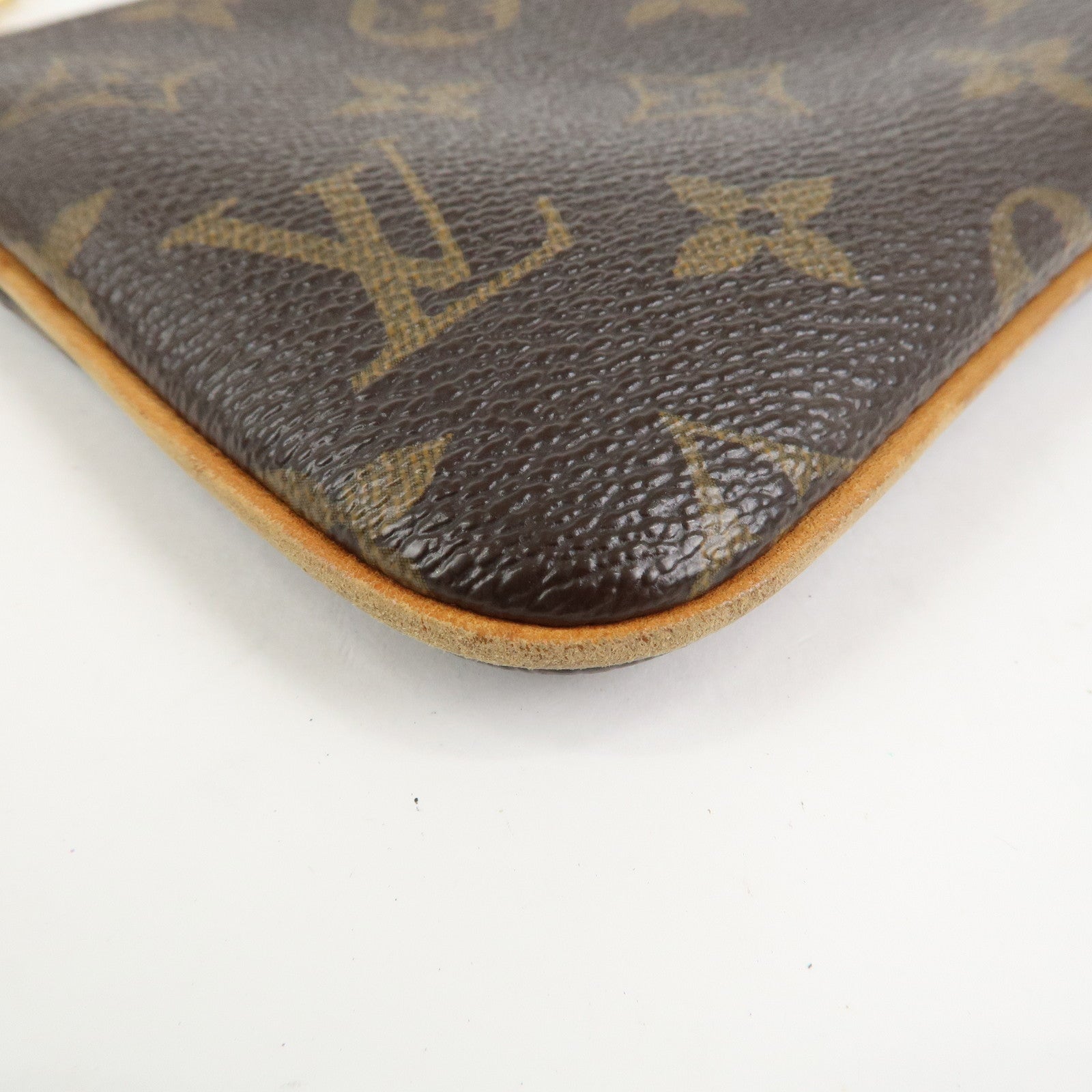 Louis Vuitton Monogram Pochette Milla MM Chain Hand Bag M60094