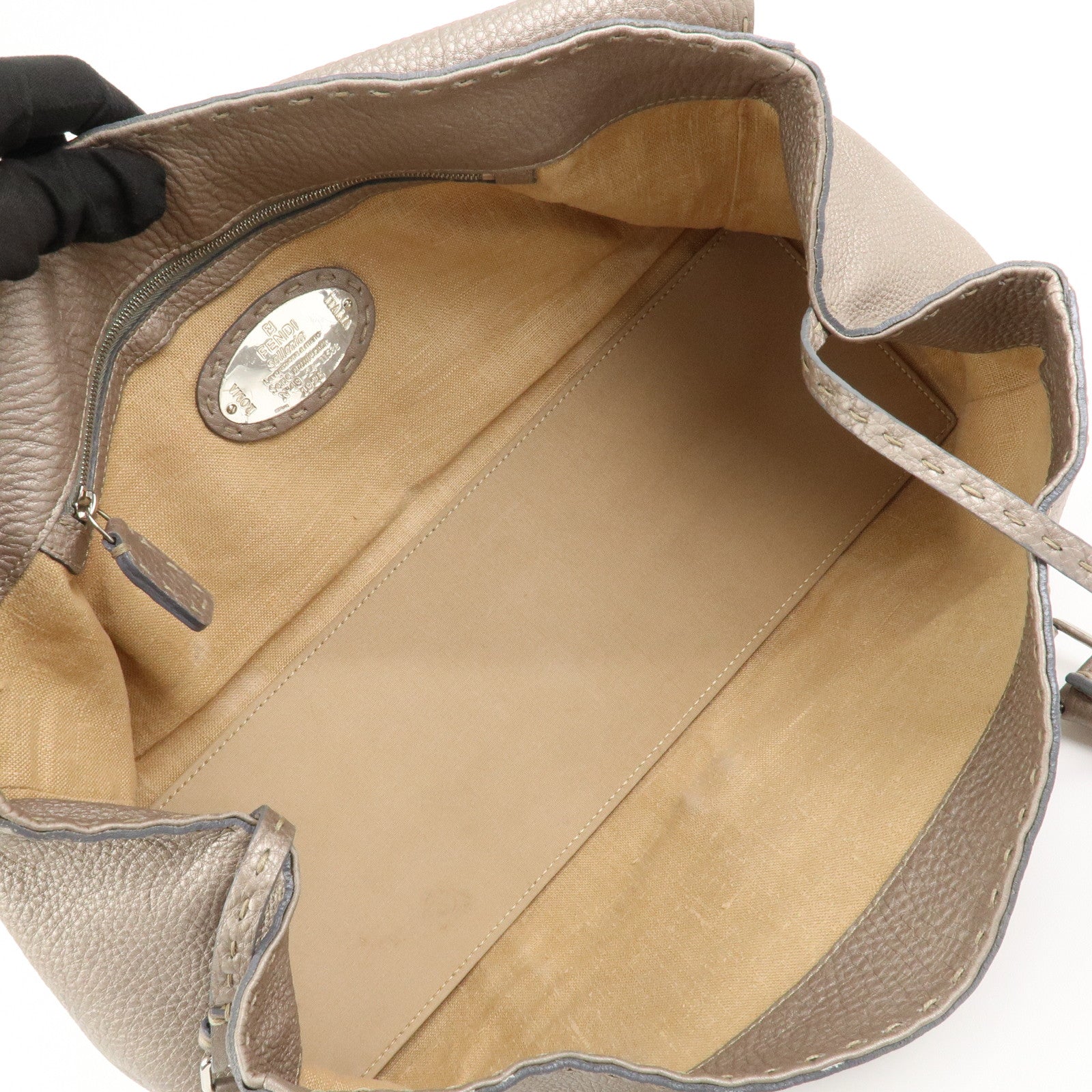 FENDI Seleria Linda Leather Shoulder Bag Hand Bag Greige 8BR442