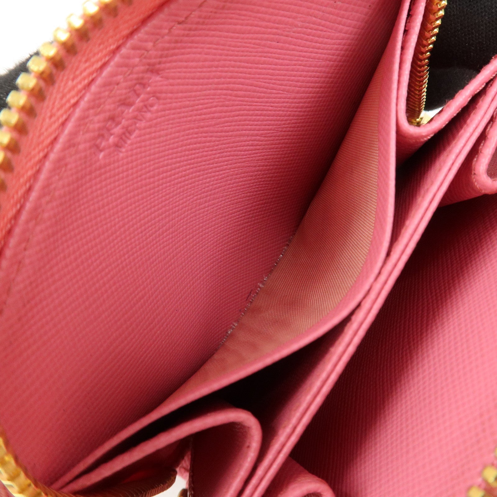 PRADA Triangle Logo Saffiano Leather Coin Case Coin Purse 1M0268