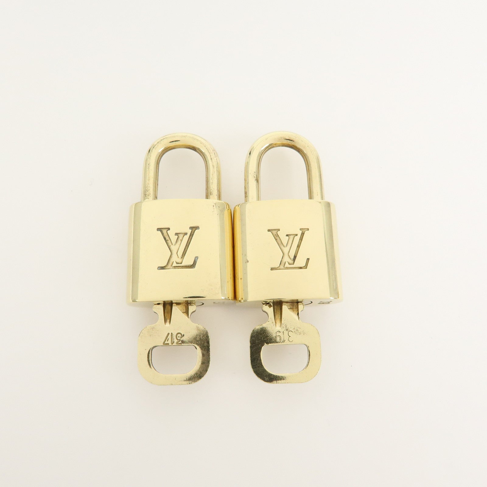 Louis Vuitton Set of 10 Lock & Key Cadena Key Lock Gold