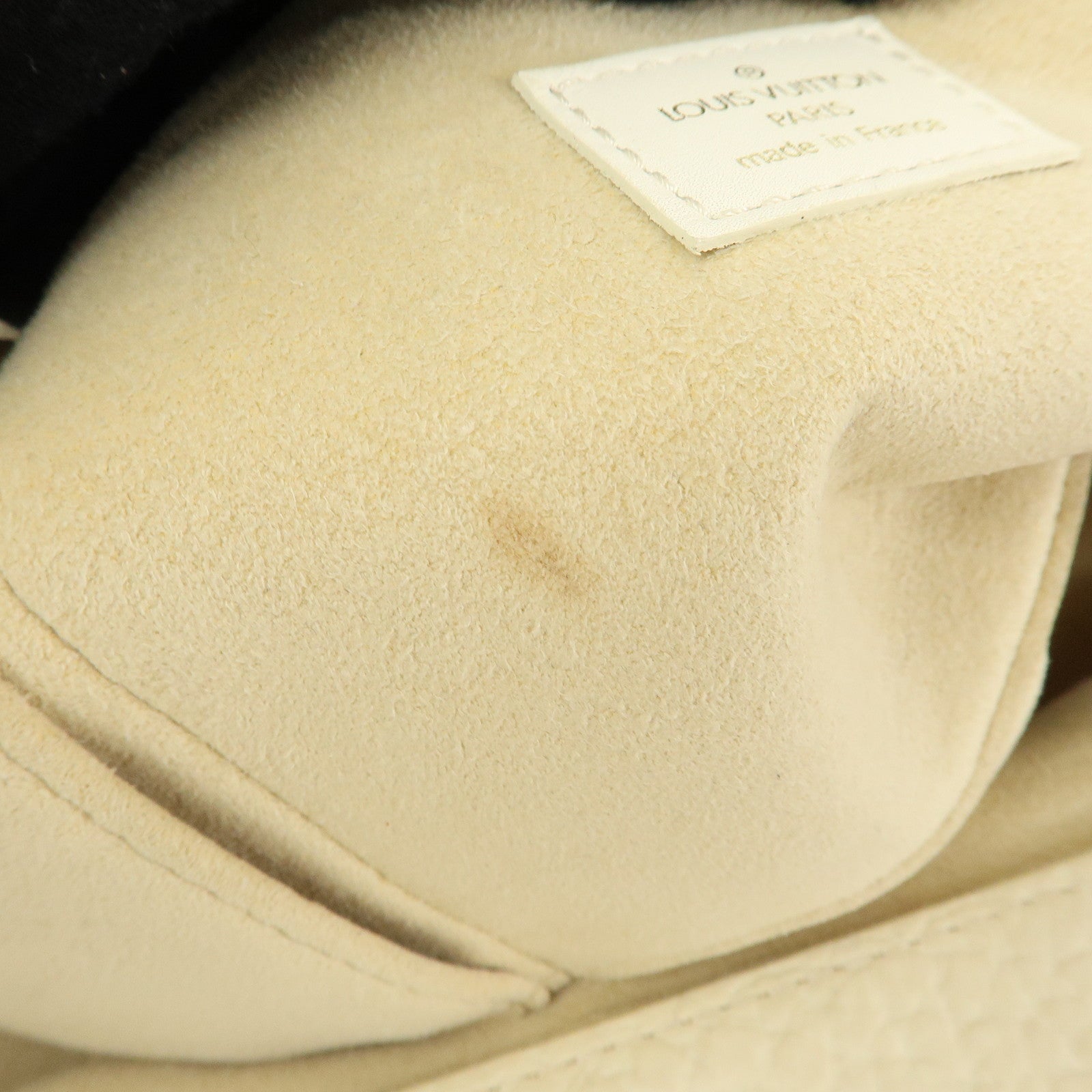 Louis Vuitton Monogram Mini Lin Trapes GM Hand Bag Camel M40060