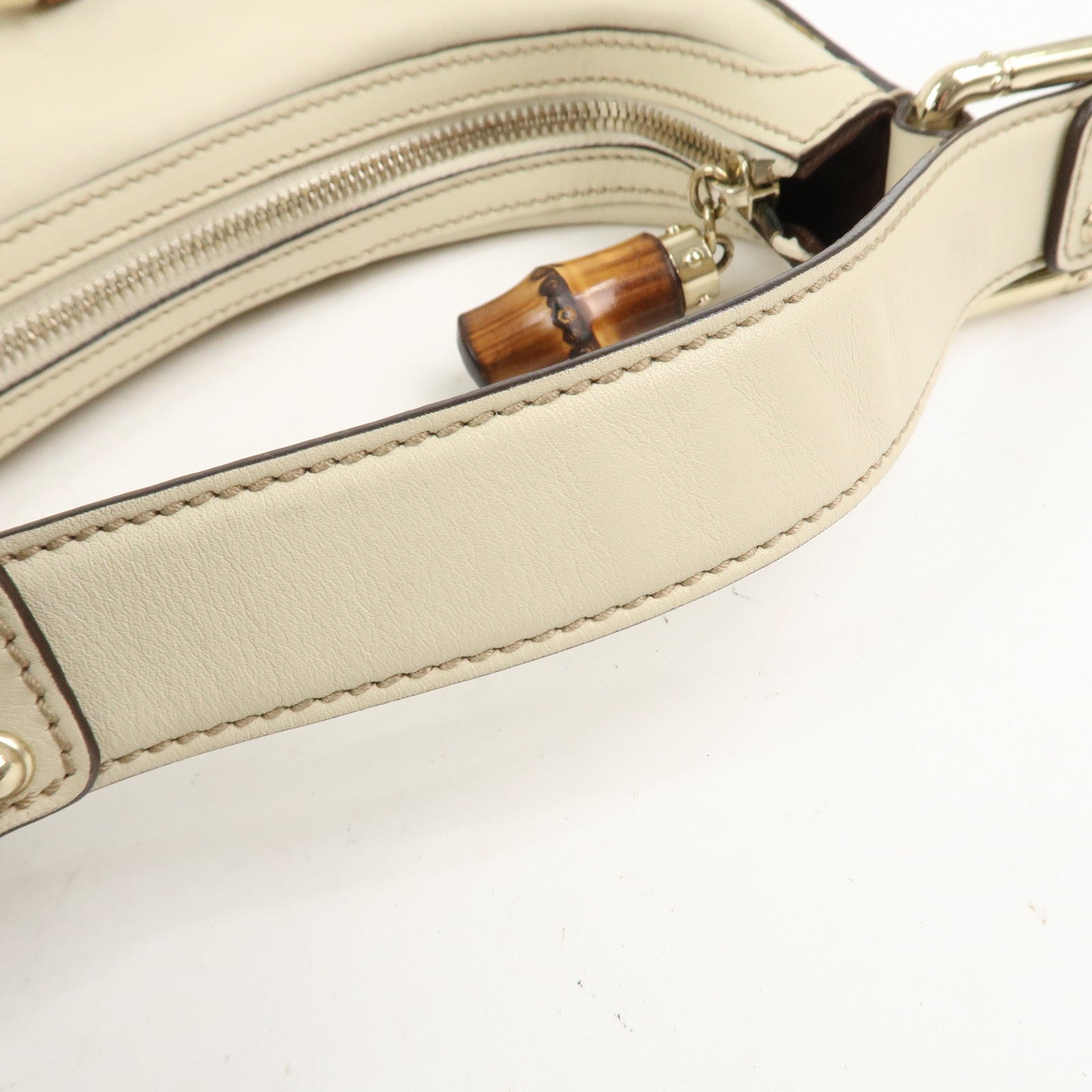 GUCCI Horsebit Bamboo Leather Shoulder Bag Ivory 154378