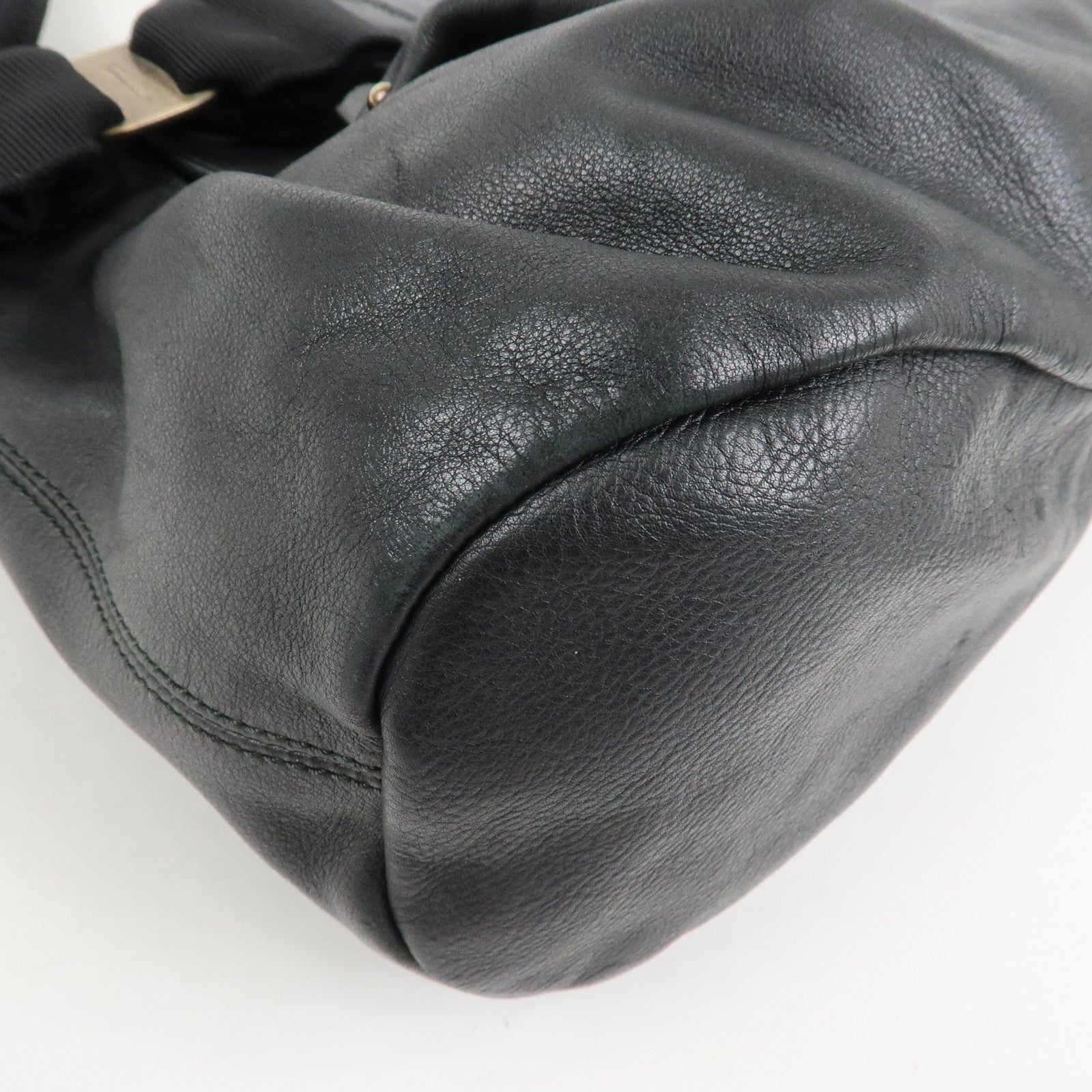 Ferragamo Vara Ribbon Leather Hand bag Shoulder Bag Black