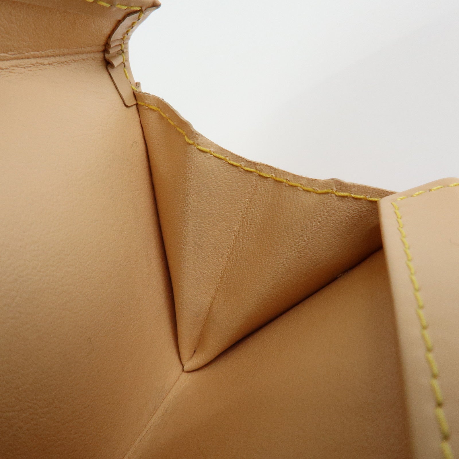 Louis Vuitton Monogram Porte Monnaie Plat Coin Case Blanc M92657