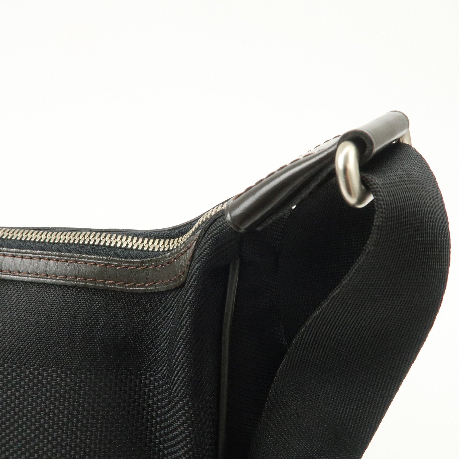 Louis Vuitton Damier Giant Canvas Nume Leather Explorateur M93616