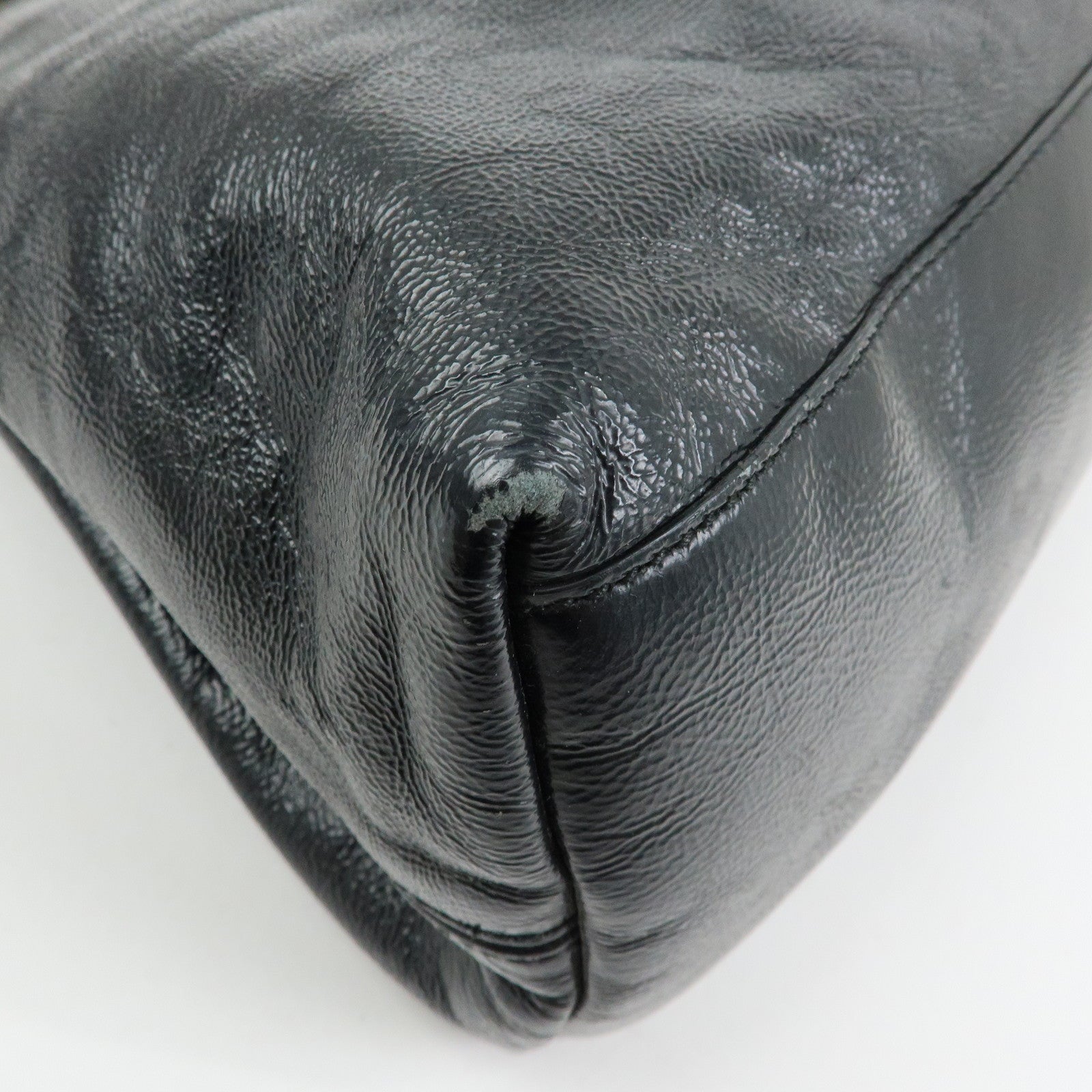 GUCCI SOHO Interlocking G Patent Leather Chain Shoulder Bag 308982