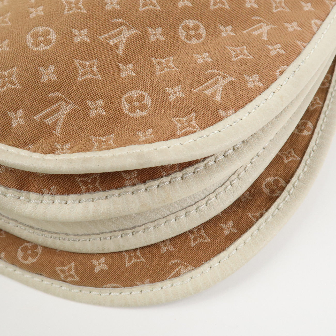 Louis Vuitton Monogram Mini Initial Aman Camel White M40020 Used