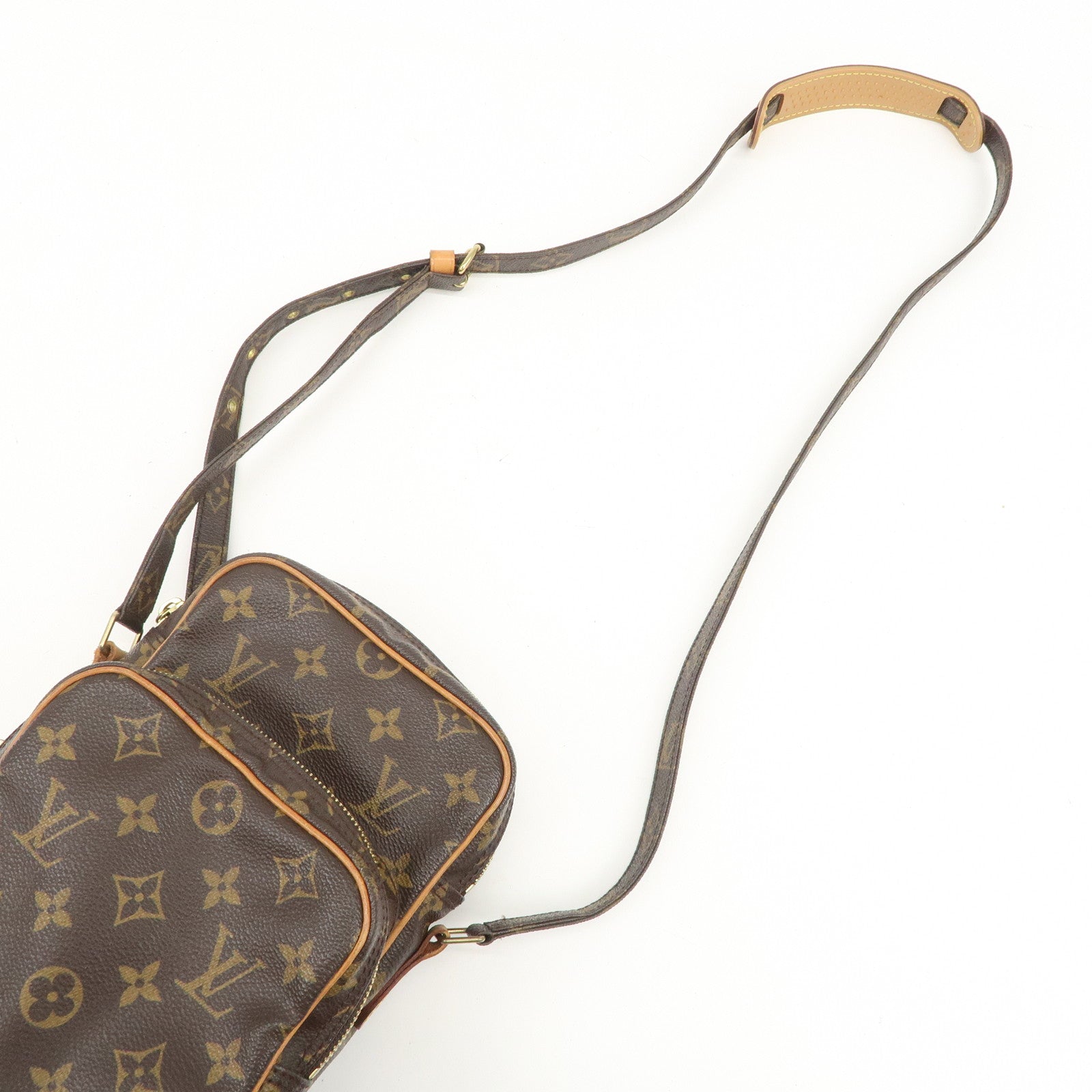 Louis Vuitton Monogram Amazone Shoulder Bag Crossbody Bag M45236