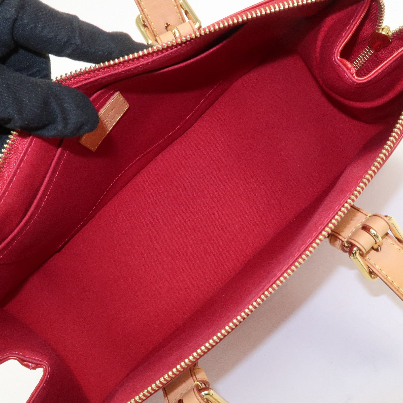 Louis Vuitton Vernis Rosewood Avenue Hand Bag Pomme D'Amour M93507