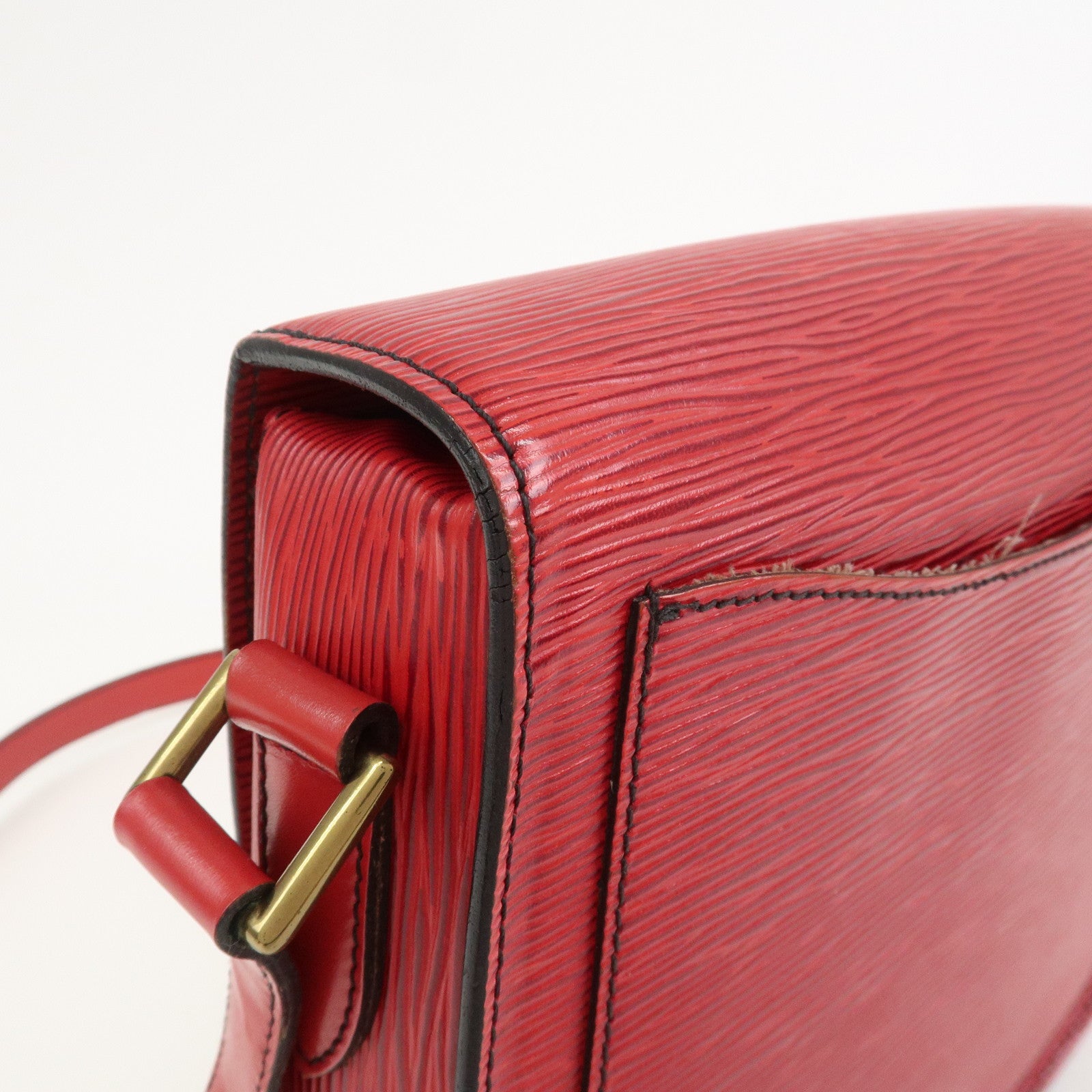 Louis Vuitton Epi Saint Cloud Shoulder Bag Crossbody Bag Red M52197