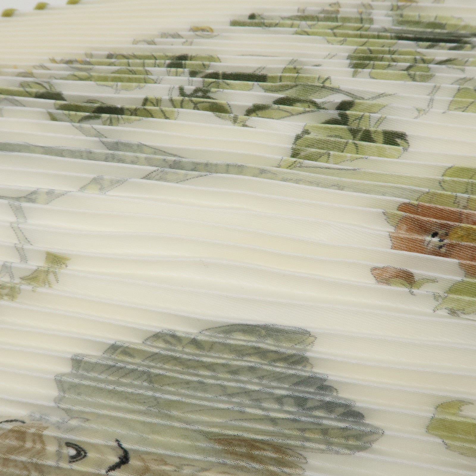 HERMES Carre 90 Silk 100% Pleats AU COEUR DES BOIS Scarf White