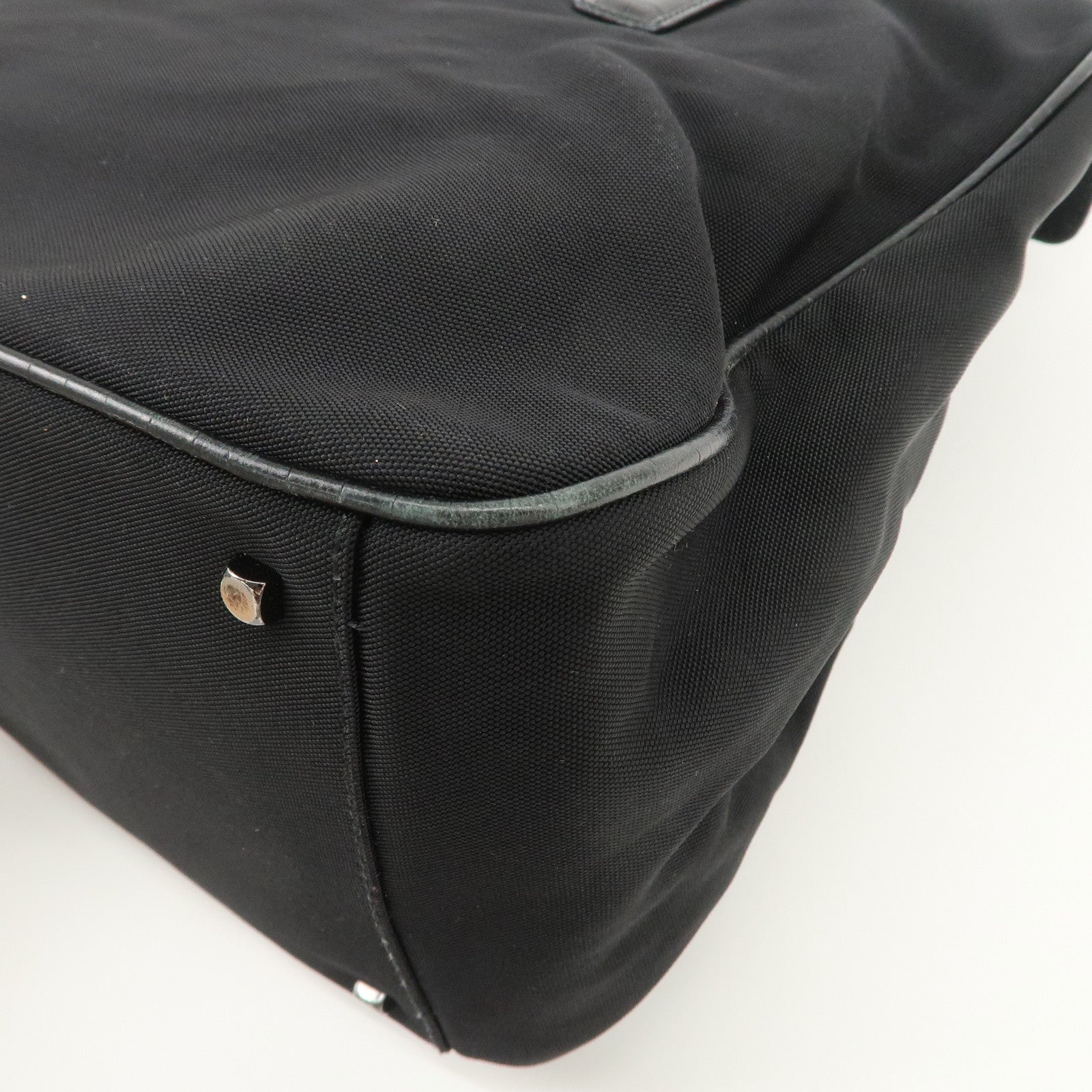 Ferragamo Vara Nylon Embossed Leather Shoulder Bag Hand Bag Black