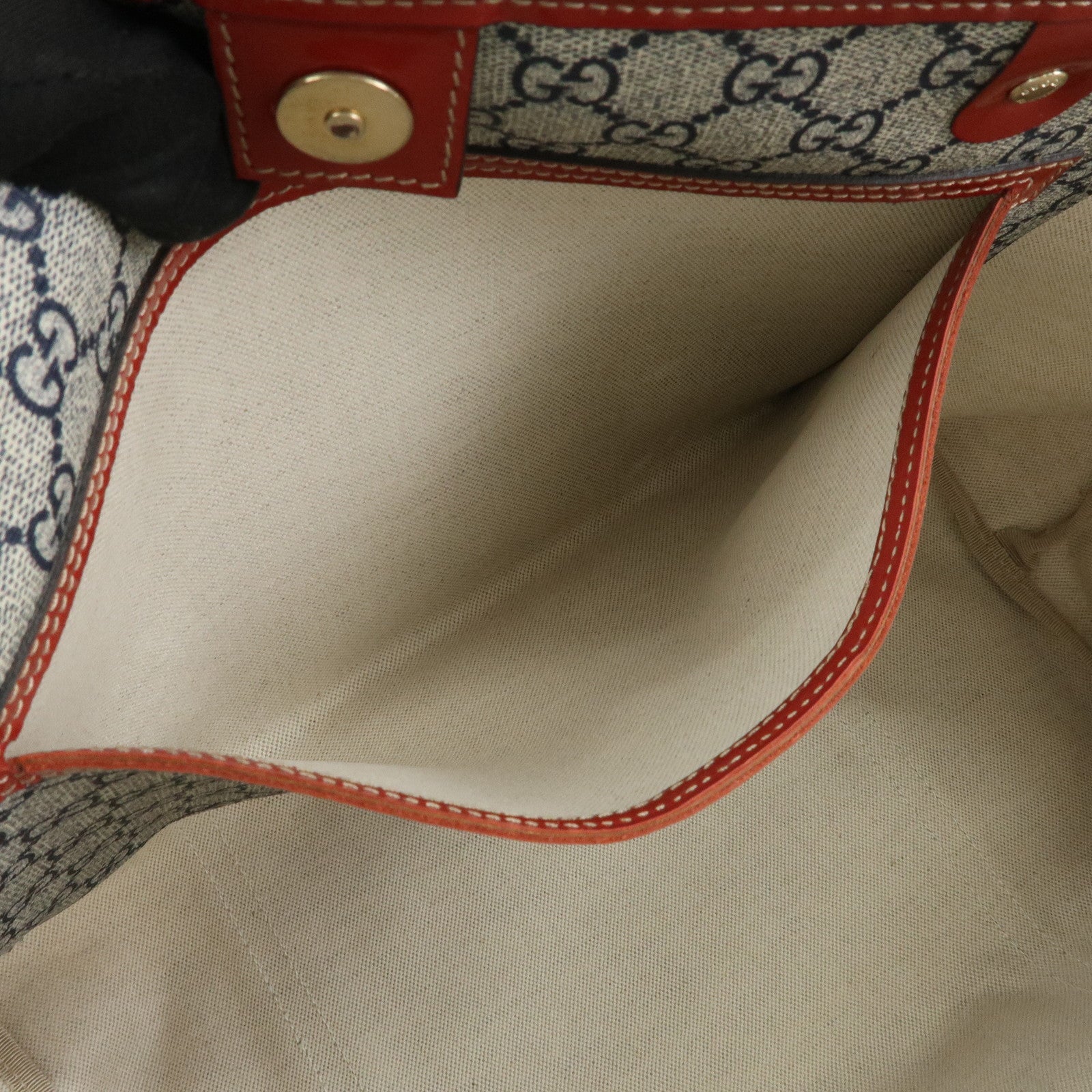 GUCCI JOY Collection GG Supreme Patent Leather Tote Bag Navy Red