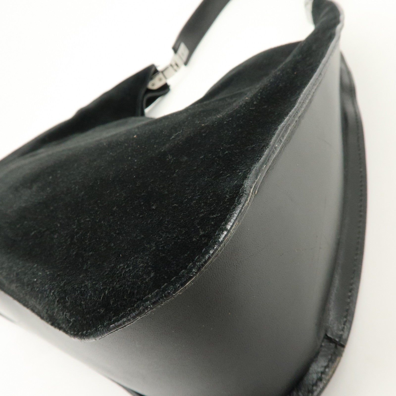 GUCCI Suede Leather Shoulder Bag Hand Bag Black 001・3767