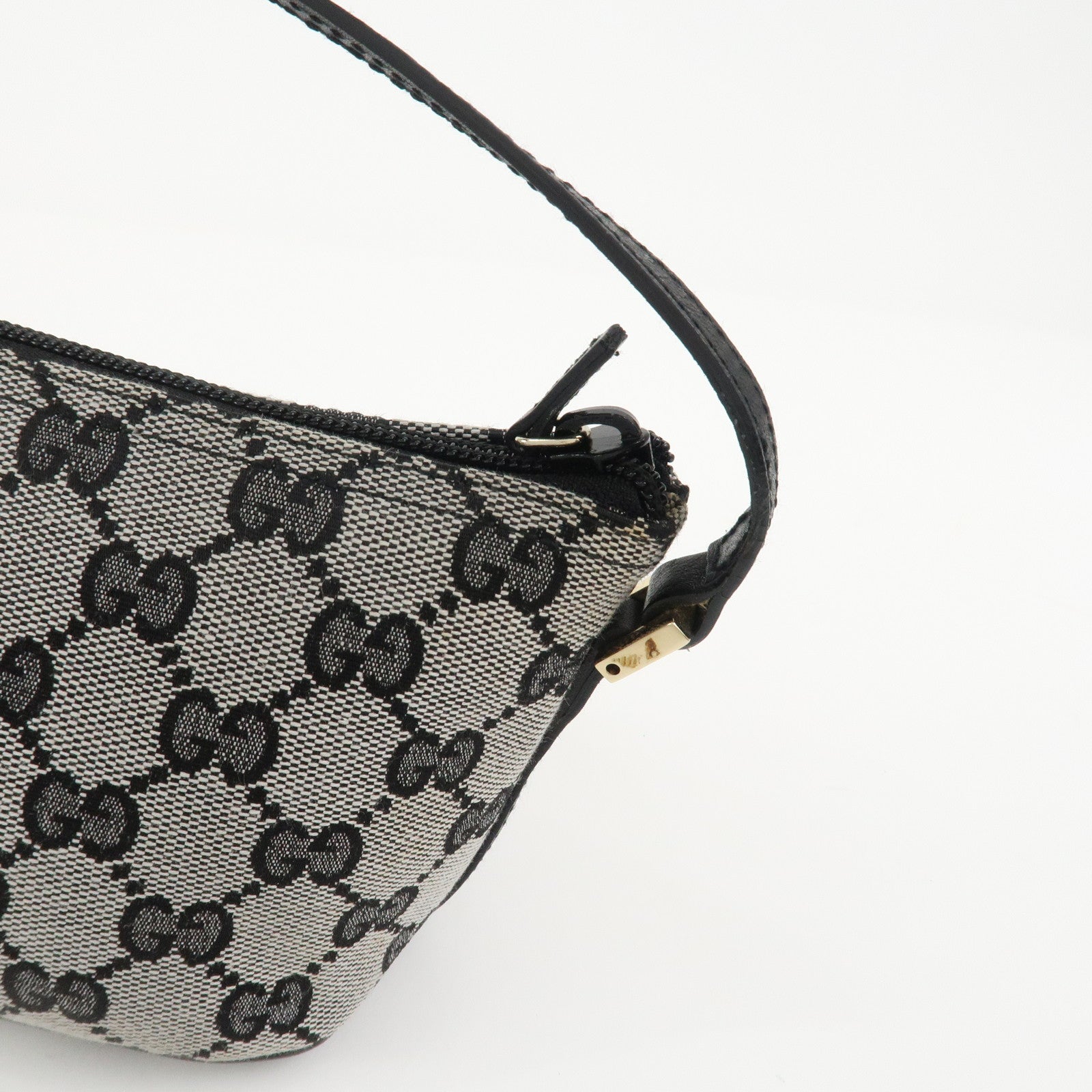 GUCCI Boat Bag GG Canvas Leather Accessory Pouch Hand Bag 039.1103