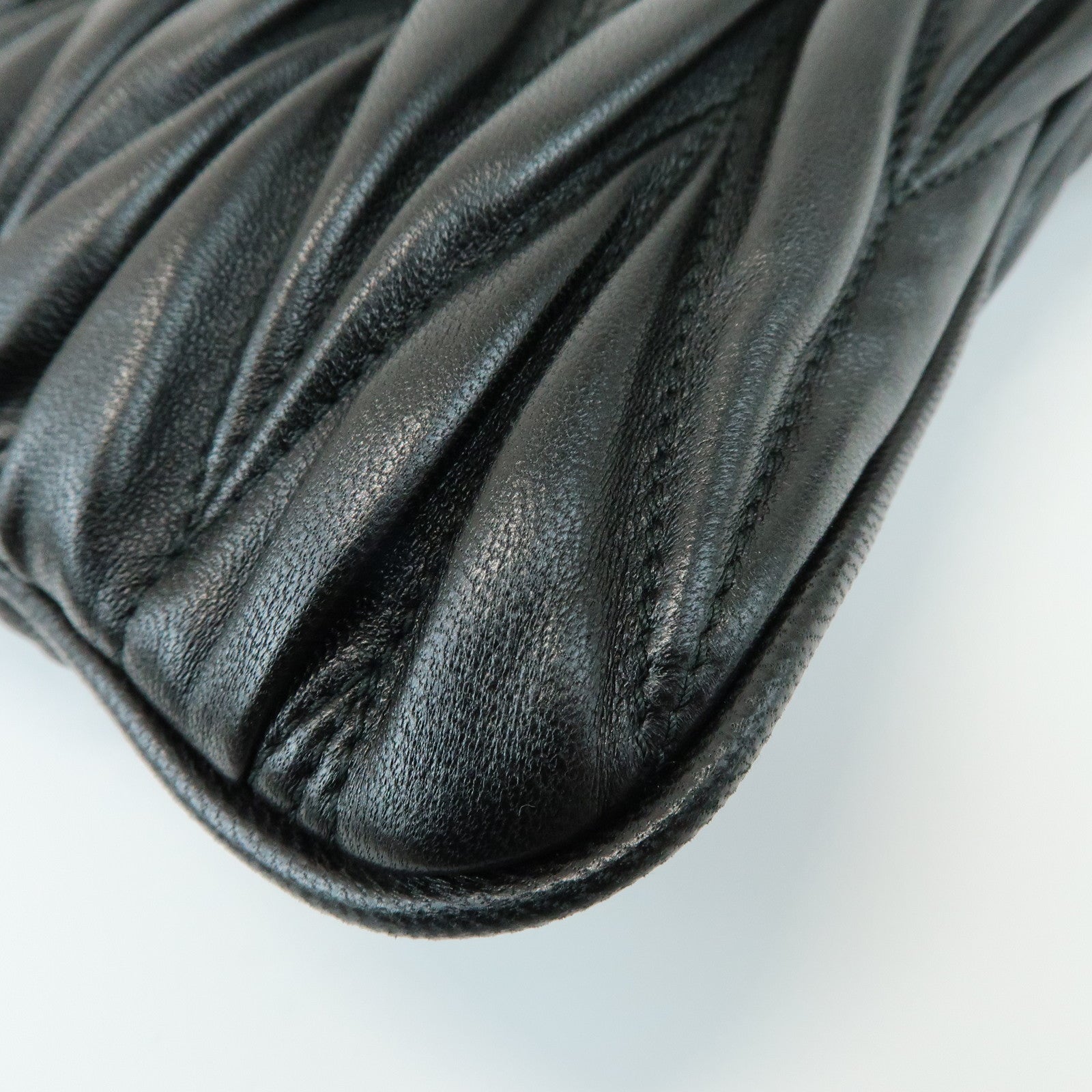 MIU MIU Matelasse Nappa Leather Shoulder Bag Black RM1892