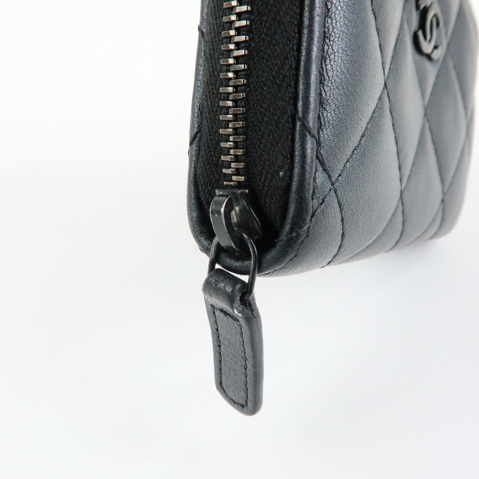 CHANEL COCO Logo Matelasse Lambskin Coin Case Card Case Black