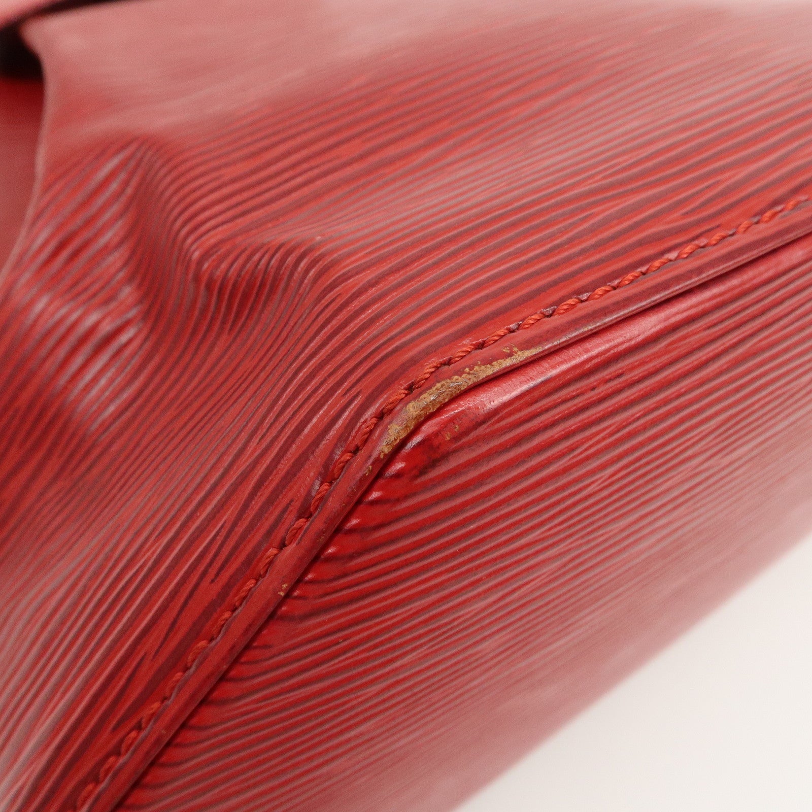 Louis Vuitton Epi Sac de Paul Shoulder Bag Castilian Red M80207