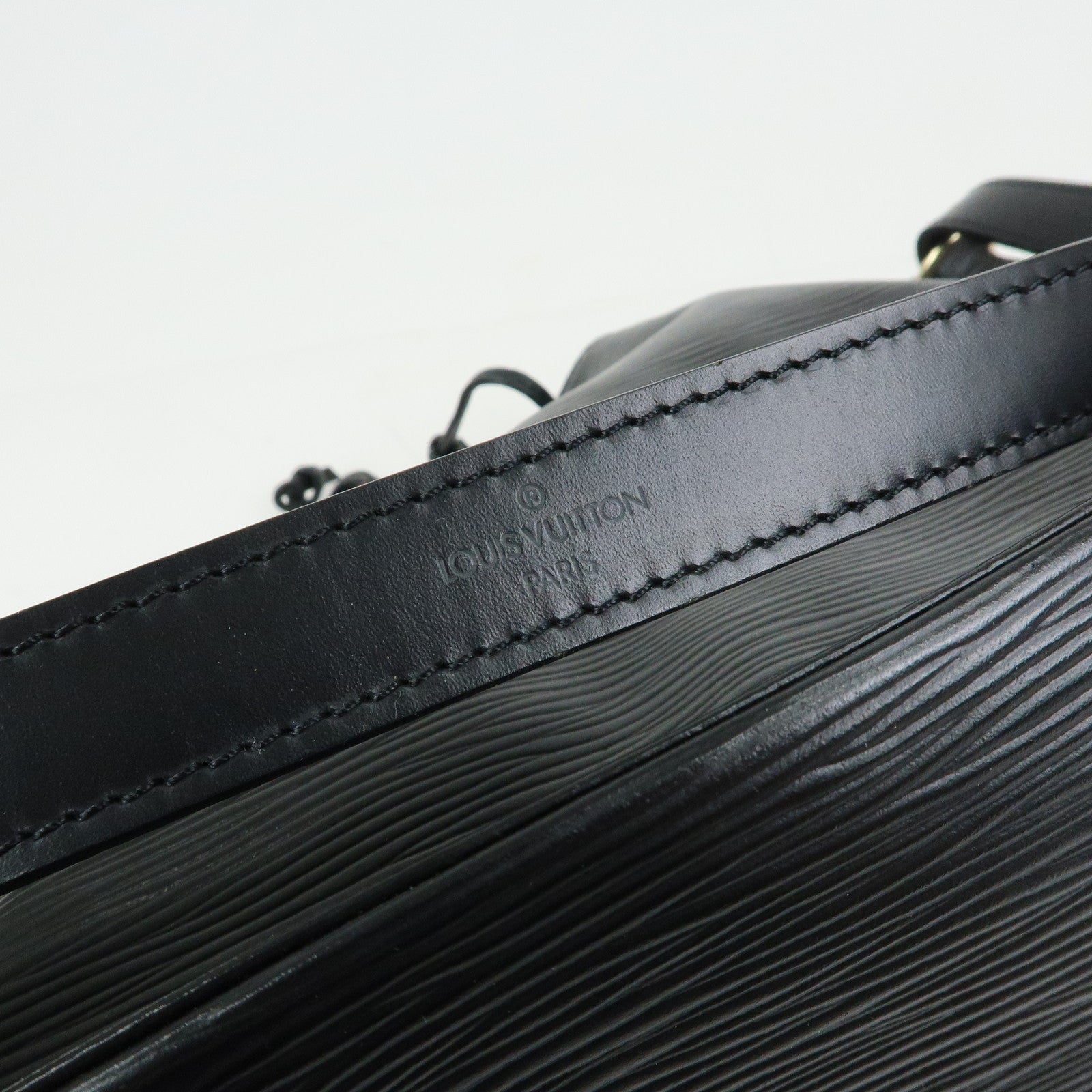Louis Vuitton Epi Noe Shoulder Bag Hand Bag Noir Black M59002