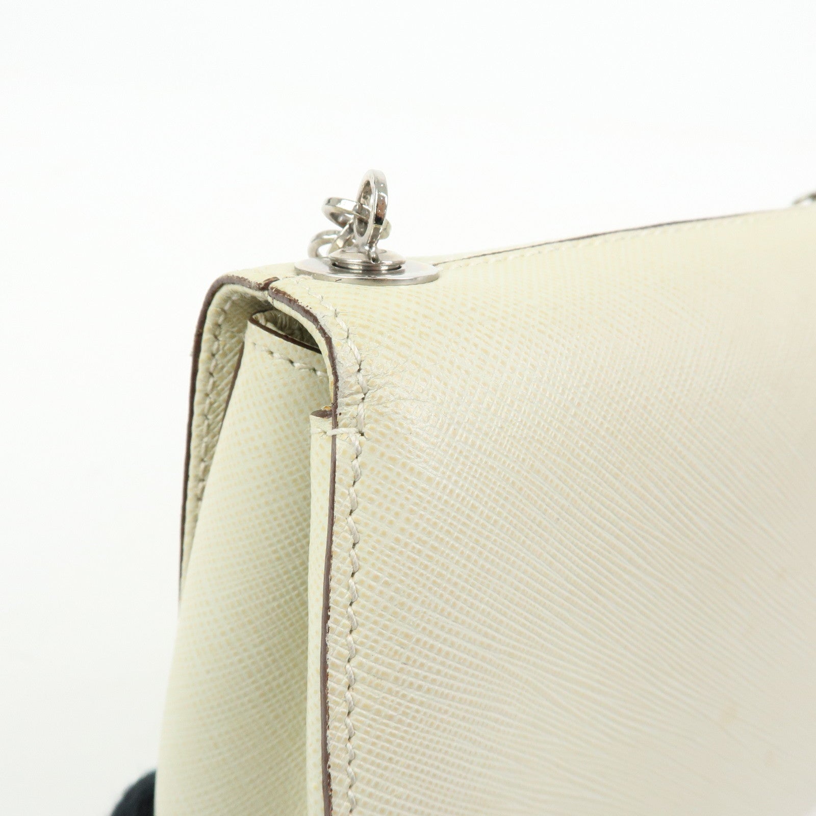 Ferragamo Gancini Leather Chain Shoulder Bag Crossbody Bag Ivory