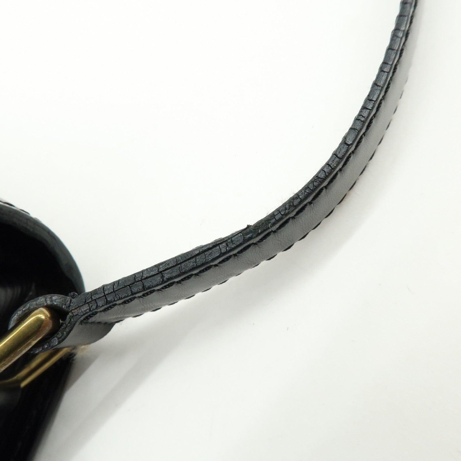 Louis Vuitton Epi Saint Cloud Shoulder Bag Black Noir M52192
