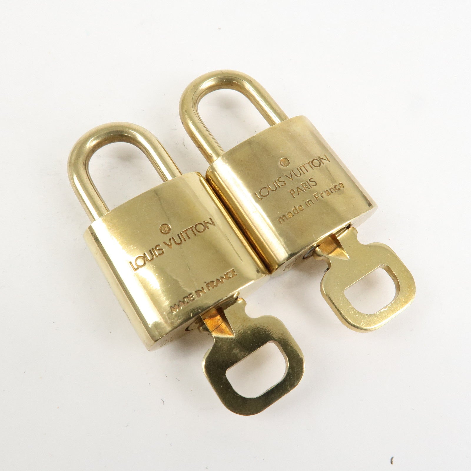 Louis Vuitton Set of 10 Lock & Key Cadena Key Lock Metal Gold Used