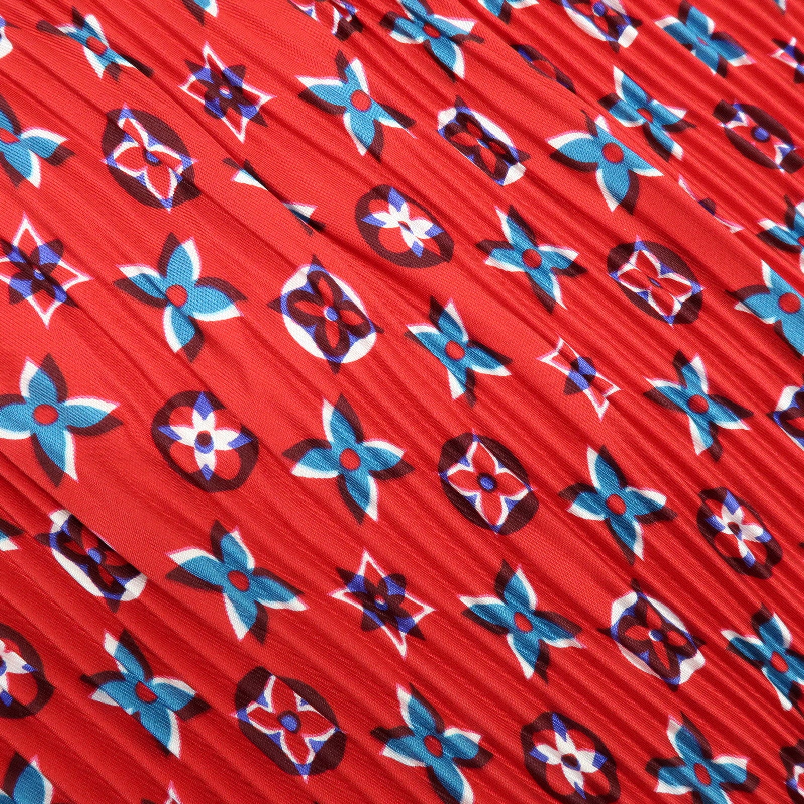Louis Vuitton Monogram Silk 100% Pleated Scarf Red Blue M73846
