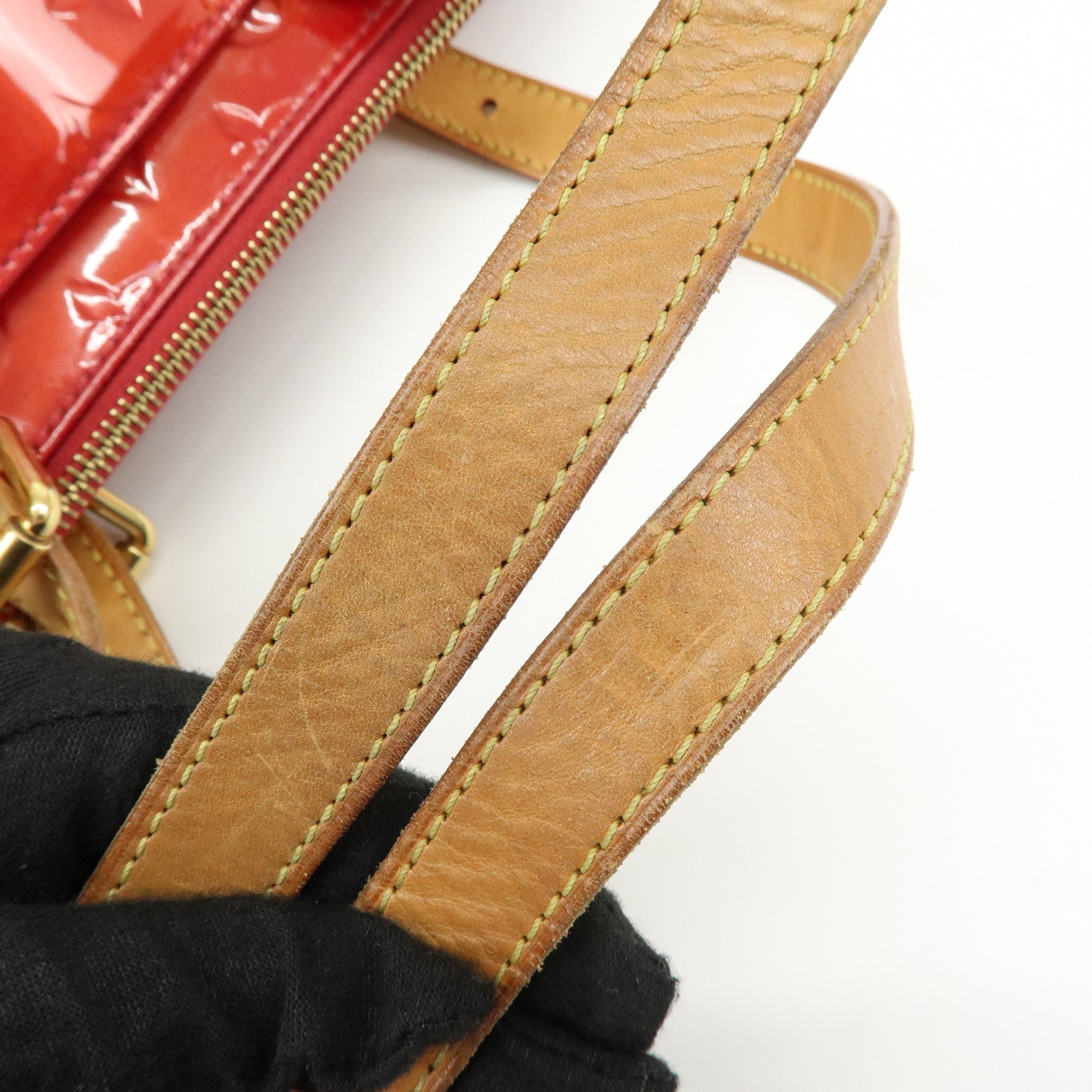 Louis Vuitton Monogram Vernis Rosewood Avenue Hand Bag M93510