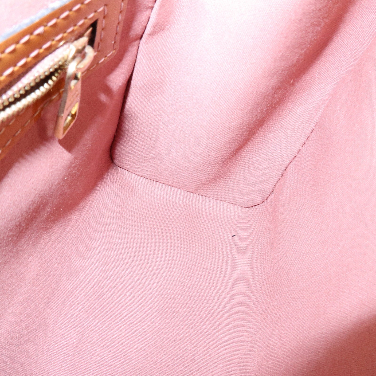 Louis Vuitton Monogram Vernis Catalina BB Hand Bag M90015