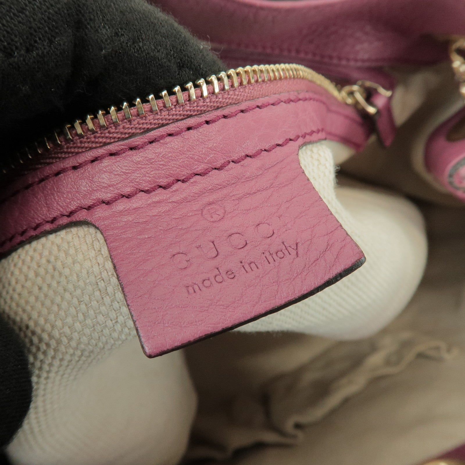 GUCCI SOHO Interlocking G Leather Chain Shoulder Bag Pink 308982