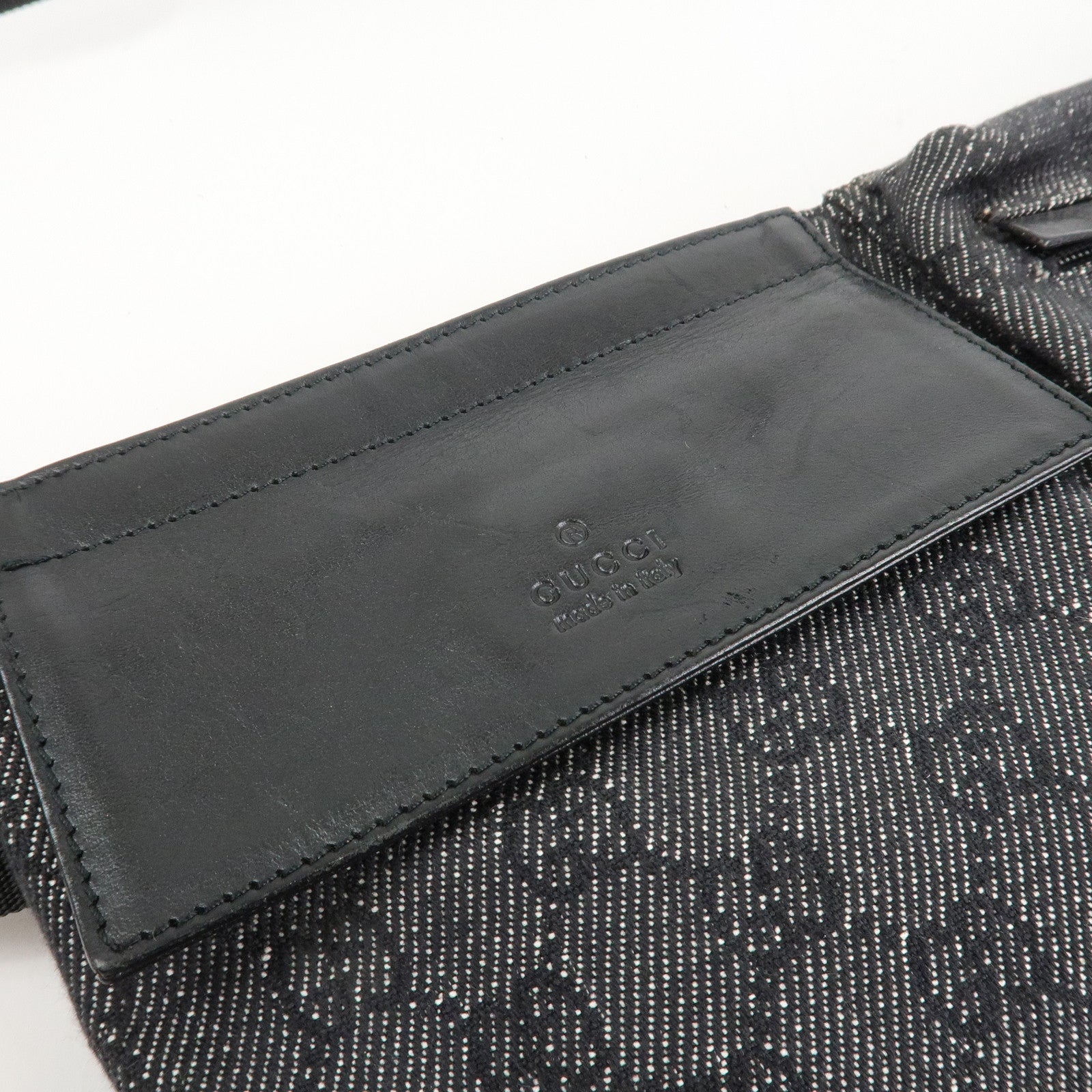 GUCCI GG Canvas Leather Waist Bag Crossbody Bag Black 28566 Used