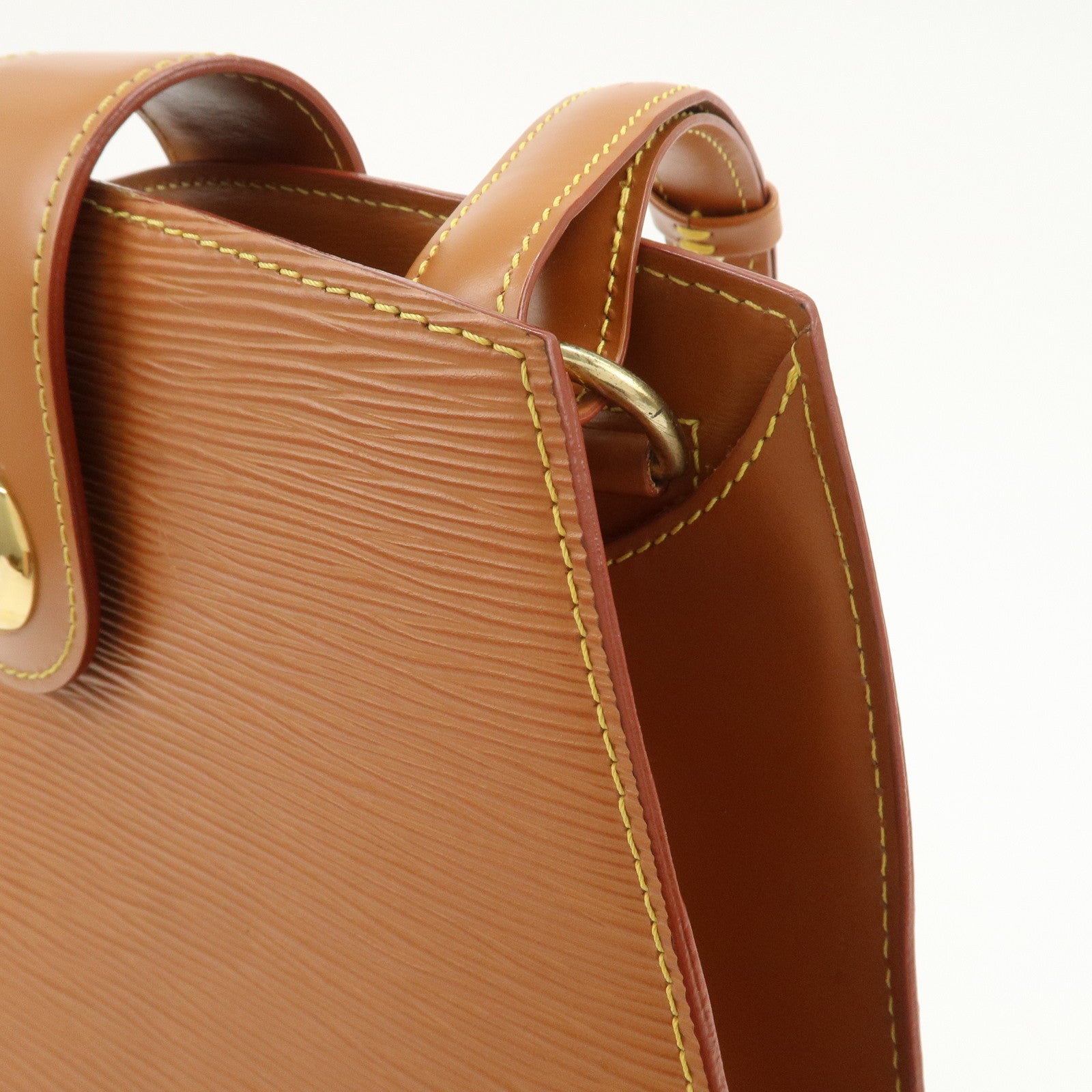 Louis Vuitton Epi Leather Cluny Shoulder Bag Kenya Brown M52253