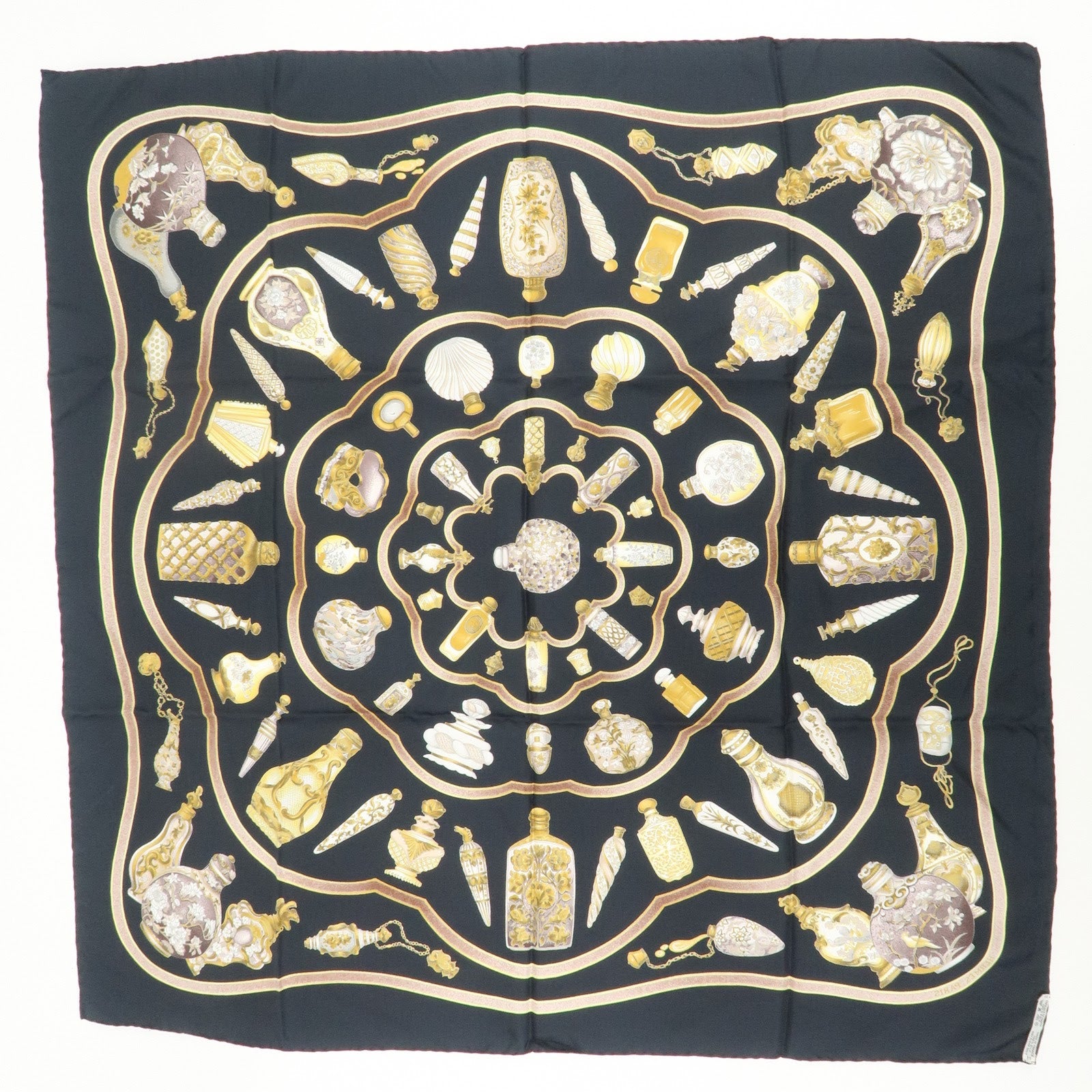 HERMES Carre 90 Silk 100% Scarf Ｑu' importe le flacon Black