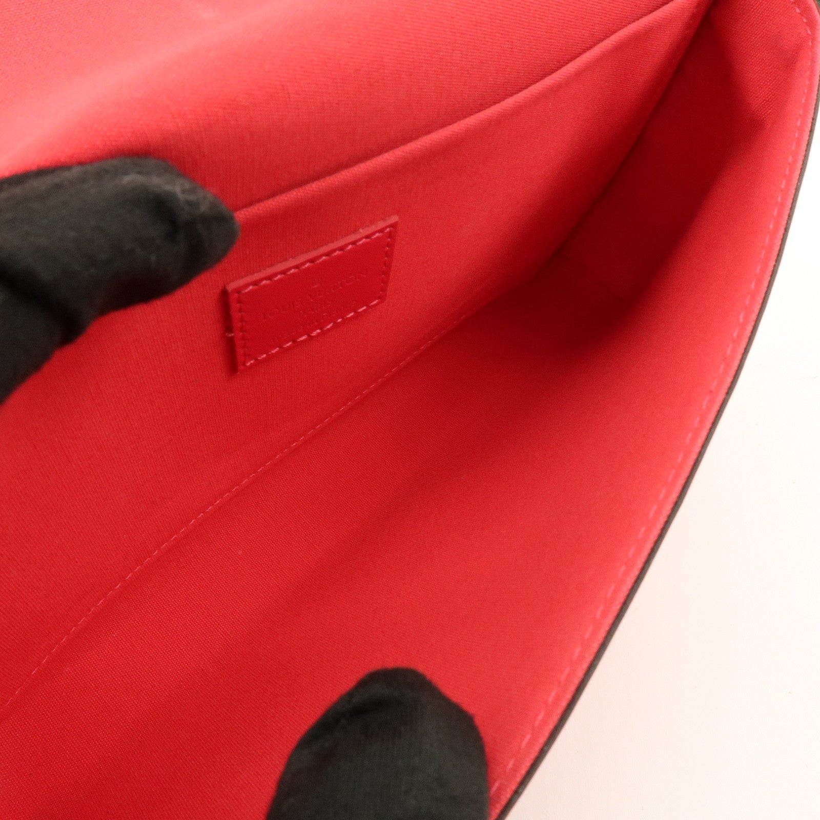 Louis Vuitton Monogram Vernis Leather Pochette Felicie Pink M61787