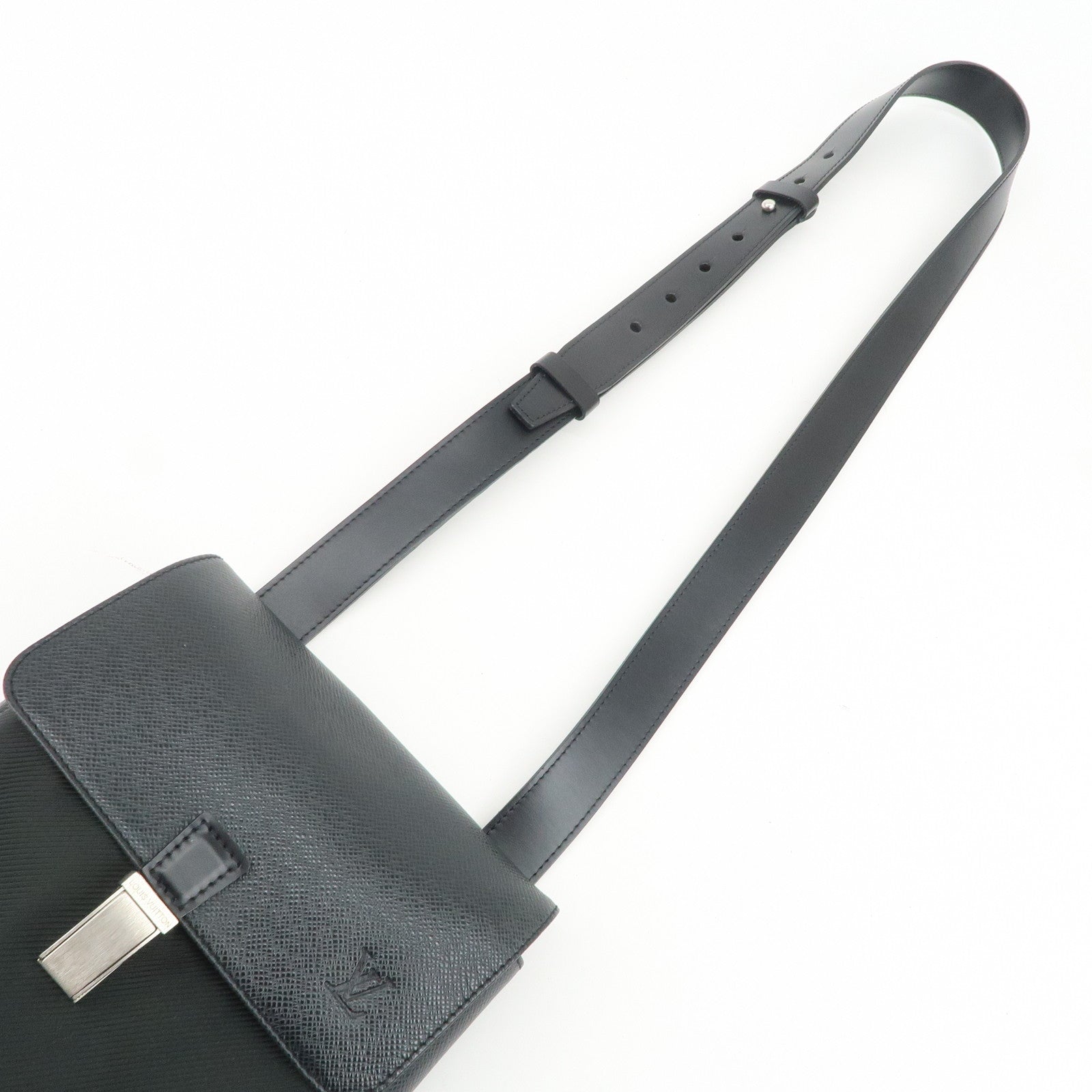 Louis Vuitton Taiga Saratov PM Shoulder Bag Ardoise M30892