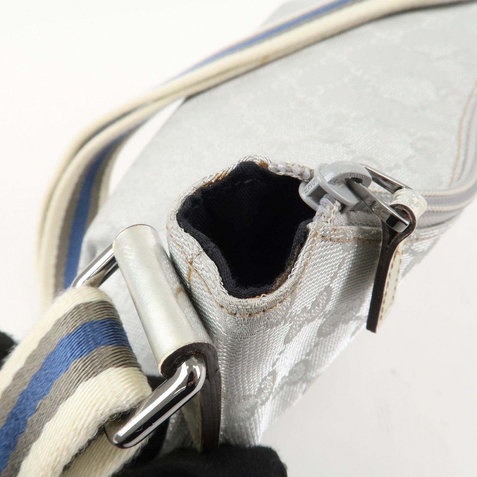 GUCCI Sherry GG Canvas Leather Shoulder Bag Silver 192756 Used