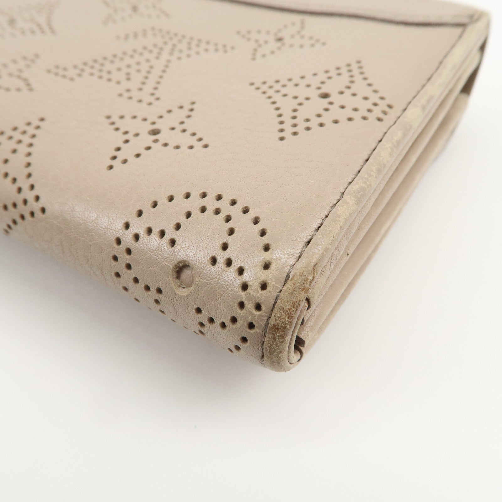 Louis Vuitton Monogram Mahina Portefeuille Iris Long Wallet M58094