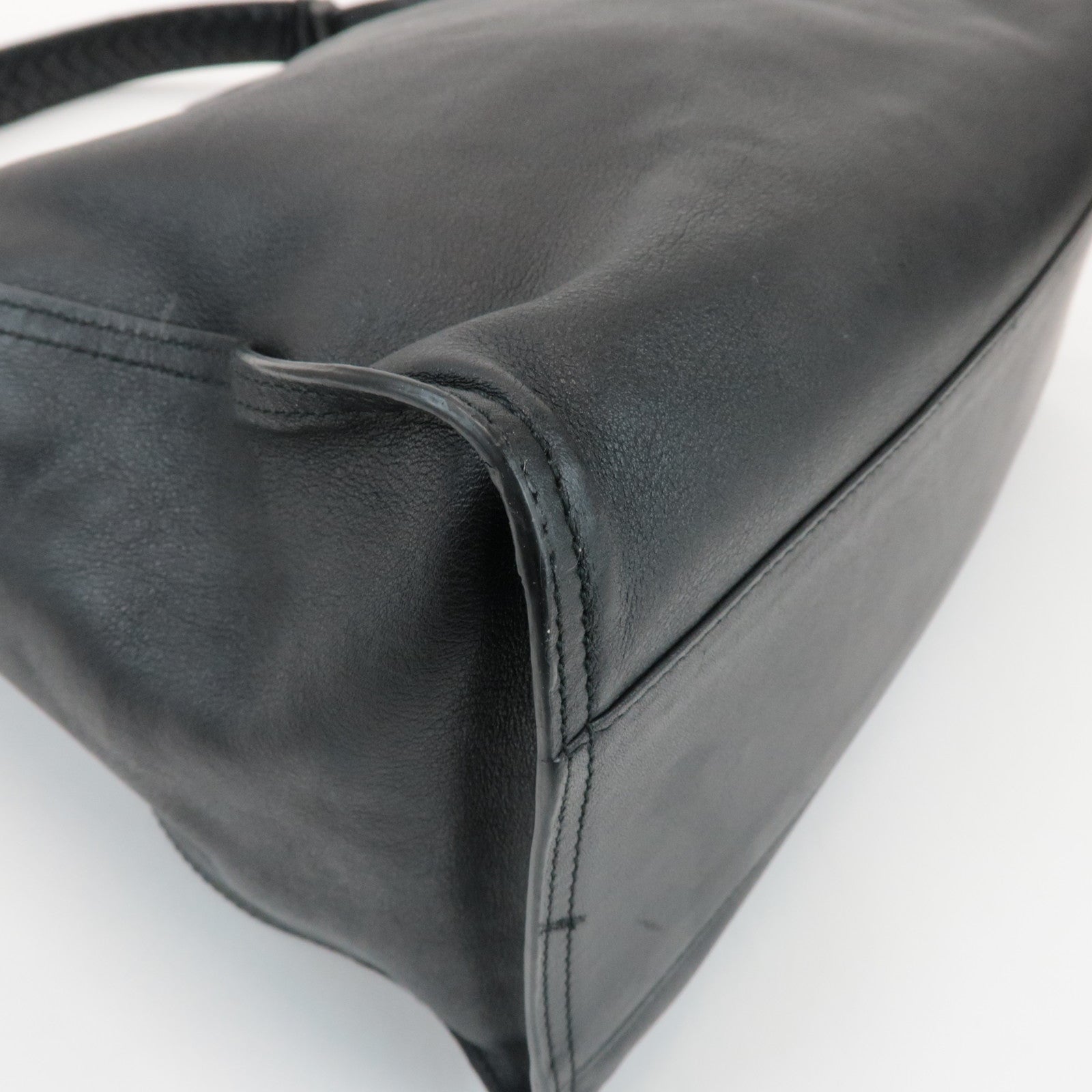 BOTTEGA VENETA Intrecciato Leather Shoulder Bag Black