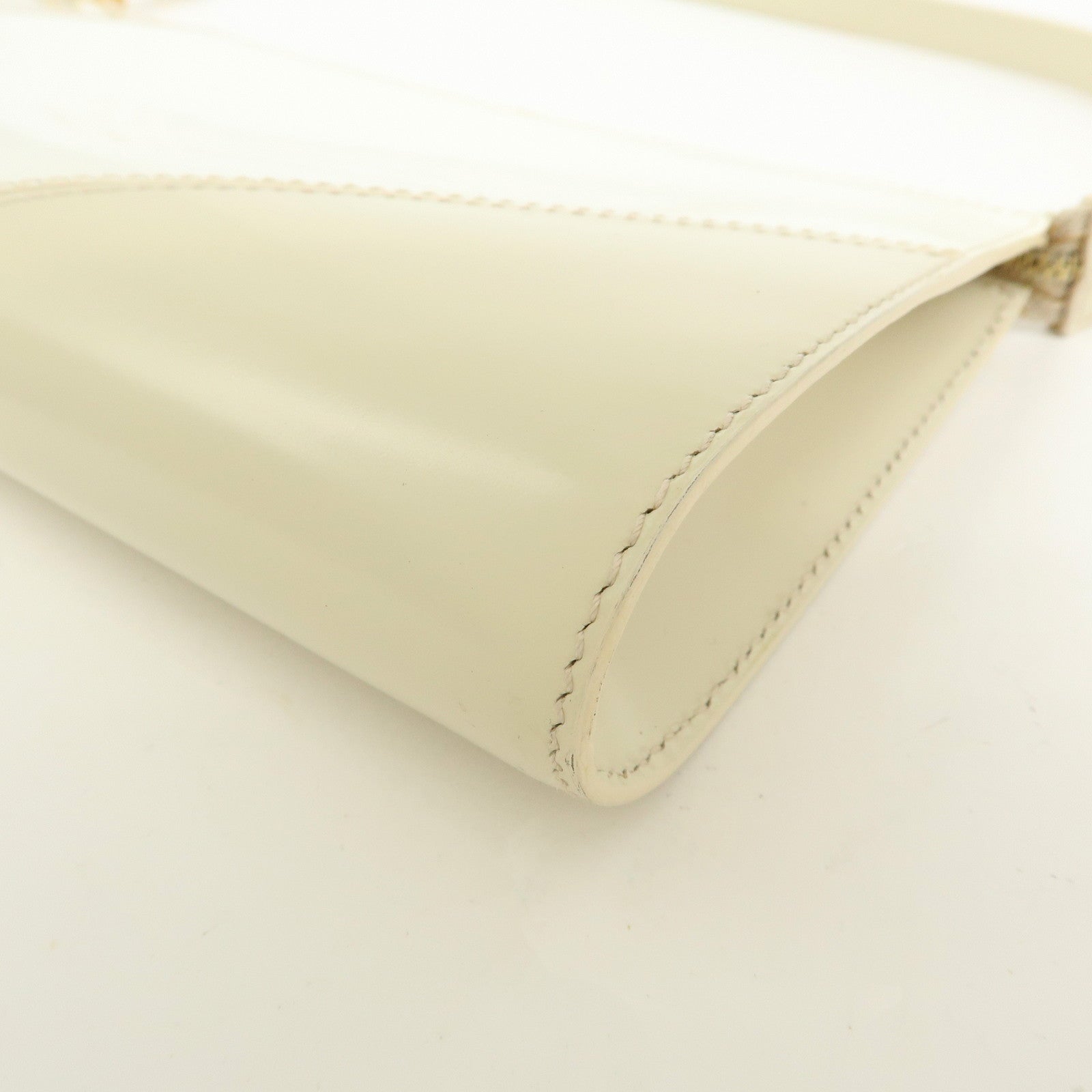 Ferragamo Gancini Leather Shoulder Bag Hand Bag Beige Ivory