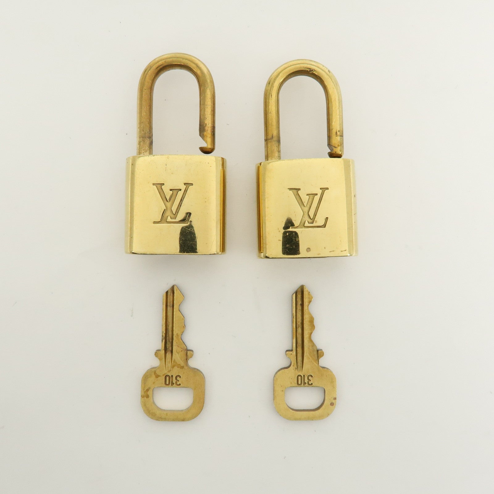 Louis Vuitton Set of 10 Lock & Key Cadena Key Lock Used