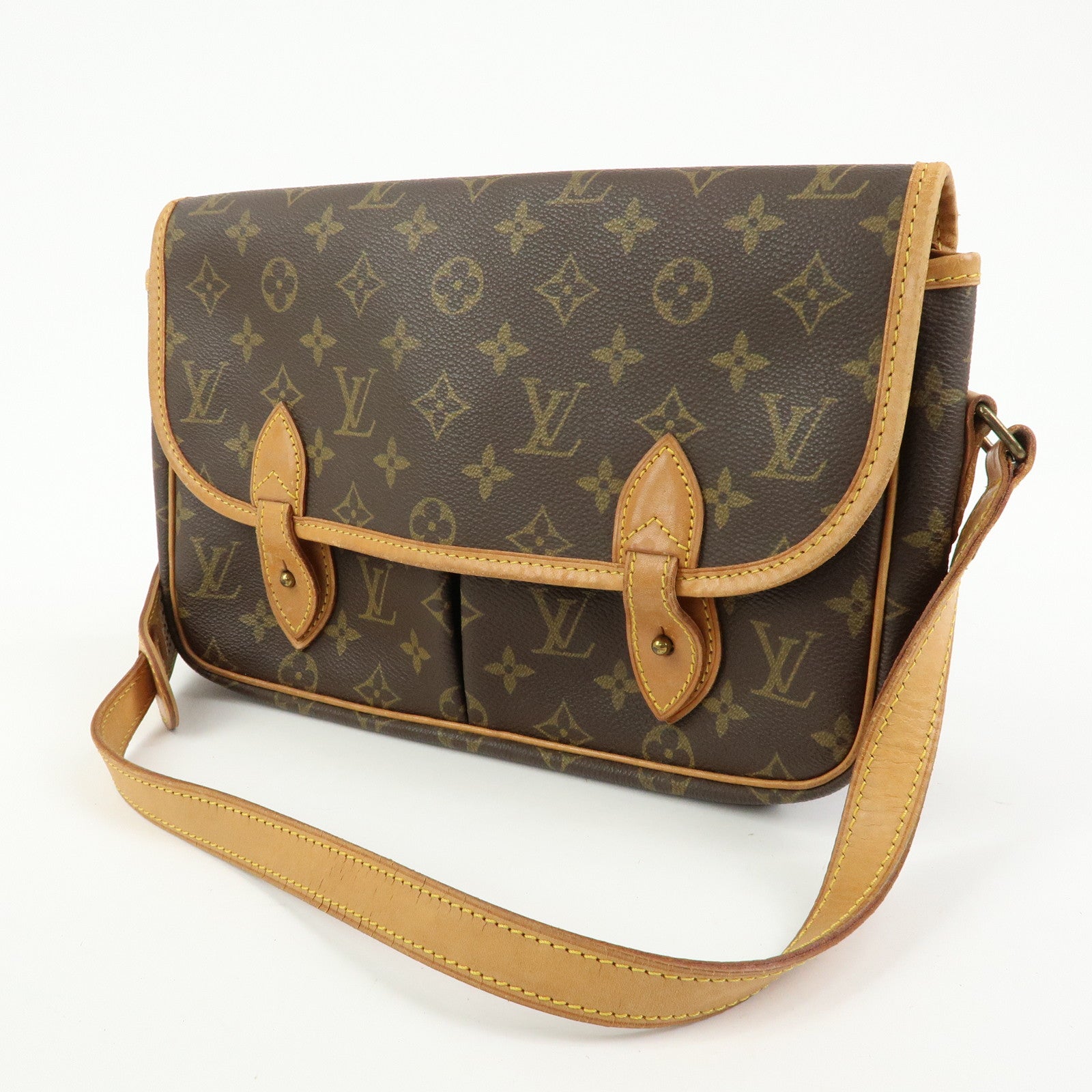 Louis Vuitton Monogram Gibeciere MM Shoulder Bag M42247